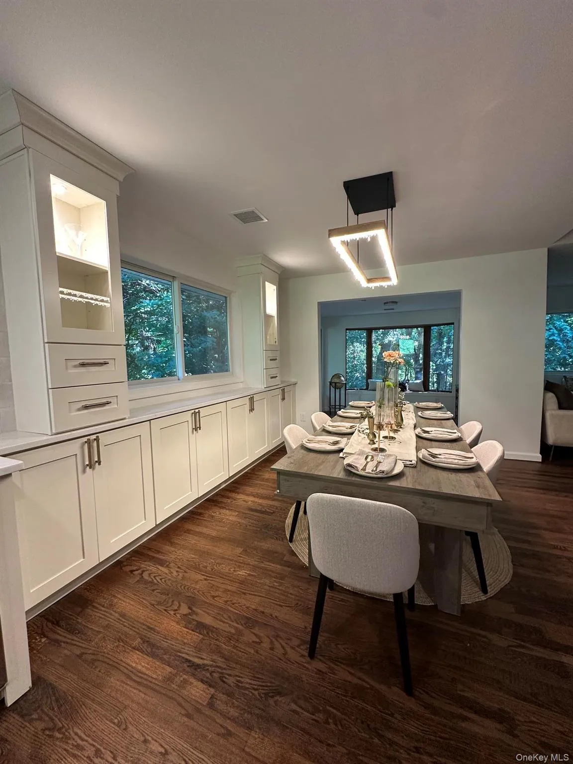 10 Moonedge Road, Huntington, NY, 4 Bedrooms Bedrooms, 9 Rooms Rooms,3 BathroomsBathrooms,Residential,For Rent,Moonedge,0,1046829 10 Moonedge Road, Huntington, NY, 4 Bedrooms Bedrooms, 9 Rooms Rooms,3 BathroomsBathrooms,Residential,For Rent,Moonedge,0,1046829