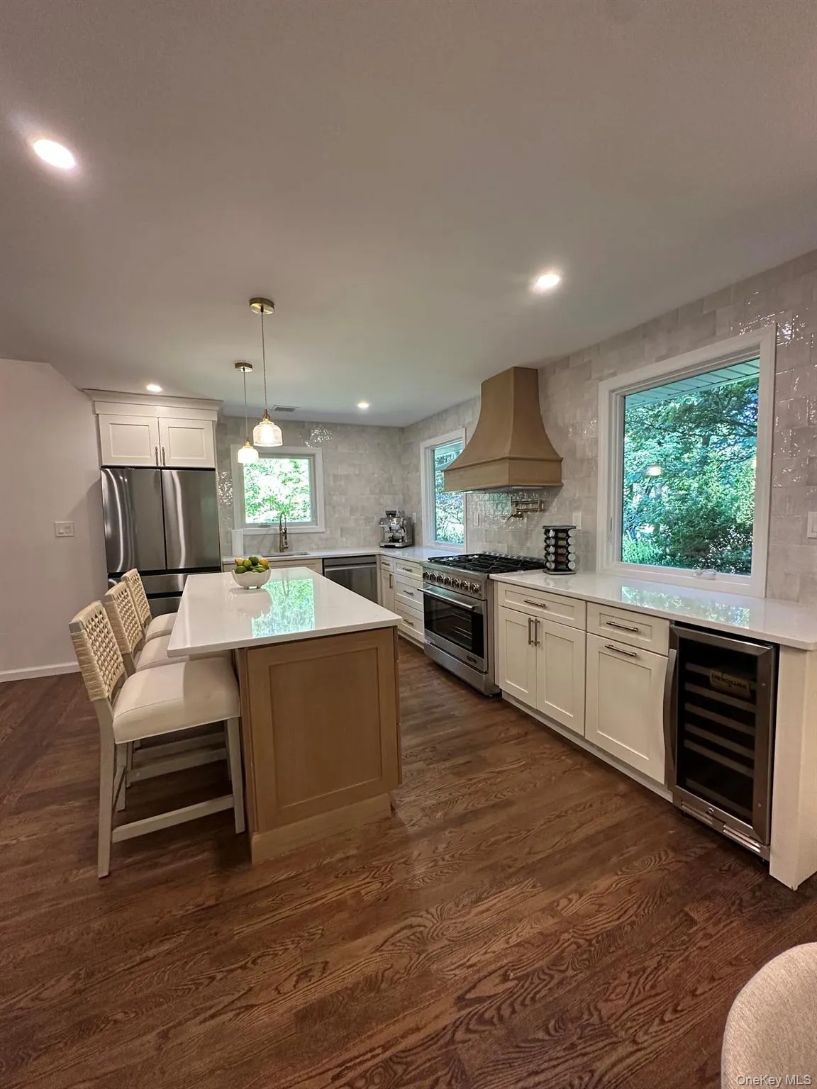 10 Moonedge Road, Huntington, NY, 4 Bedrooms Bedrooms, 9 Rooms Rooms,3 BathroomsBathrooms,Residential,For Rent,Moonedge,0,1046829 10 Moonedge Road, Huntington, NY, 4 Bedrooms Bedrooms, 9 Rooms Rooms,3 BathroomsBathrooms,Residential,For Rent,Moonedge,0,1046829