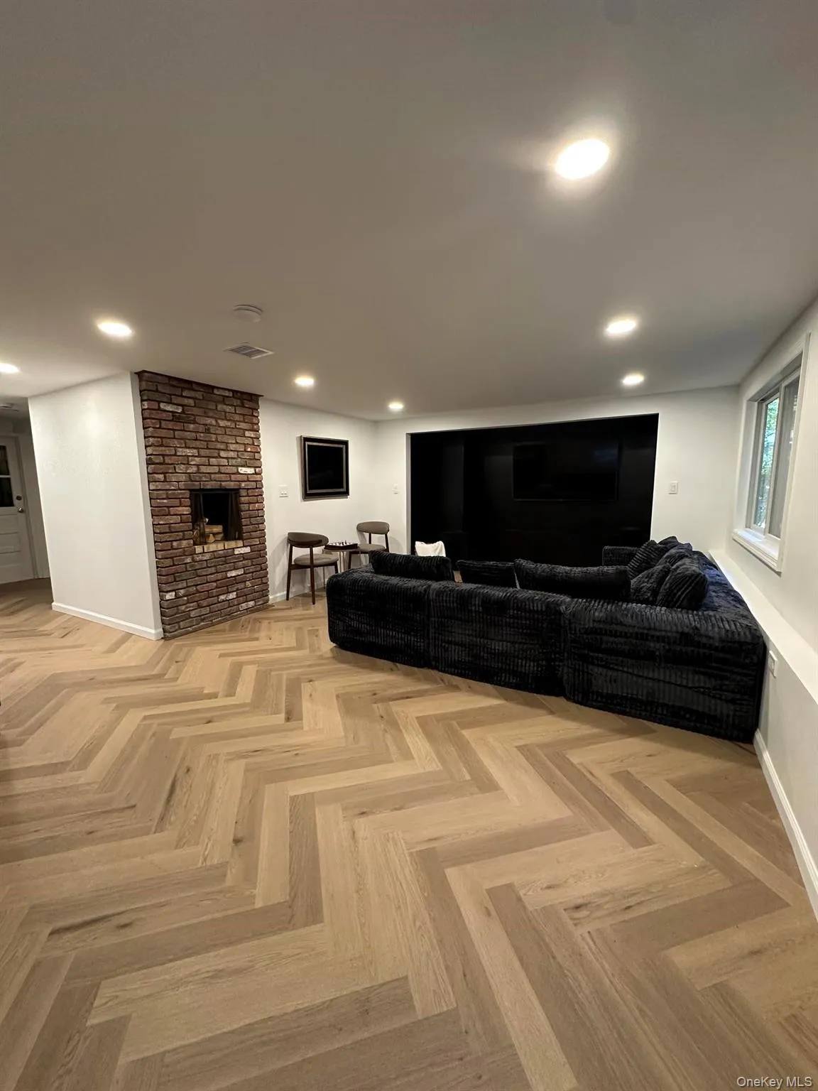 10 Moonedge Road, Huntington, NY, 4 Bedrooms Bedrooms, 9 Rooms Rooms,3 BathroomsBathrooms,Residential,For Rent,Moonedge,0,1046829 10 Moonedge Road, Huntington, NY, 4 Bedrooms Bedrooms, 9 Rooms Rooms,3 BathroomsBathrooms,Residential,For Rent,Moonedge,0,1046829