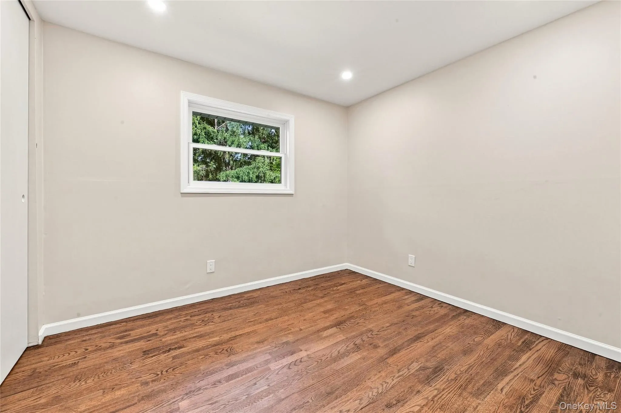10 Moonedge Road, Huntington, NY, 4 Bedrooms Bedrooms, 9 Rooms Rooms,3 BathroomsBathrooms,Residential,For Rent,Moonedge,0,1046829 10 Moonedge Road, Huntington, NY, 4 Bedrooms Bedrooms, 9 Rooms Rooms,3 BathroomsBathrooms,Residential,For Rent,Moonedge,0,1046829