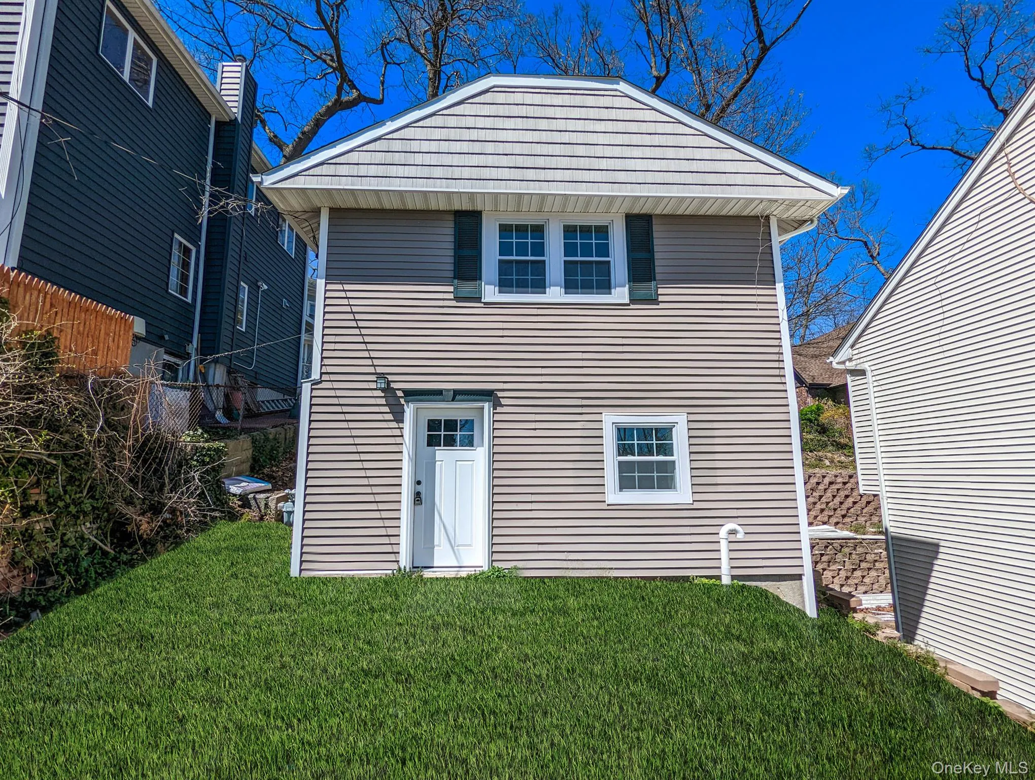 13 Woodland Lane, Huntington, NY, 3 Bedrooms Bedrooms, 5 Rooms Rooms,2 BathroomsBathrooms,Residential Lease,For Rent,Woodland,0,1046833 13 Woodland Lane, Huntington, NY, 3 Bedrooms Bedrooms, 5 Rooms Rooms,2 BathroomsBathrooms,Residential Lease,For Rent,Woodland,0,1046833