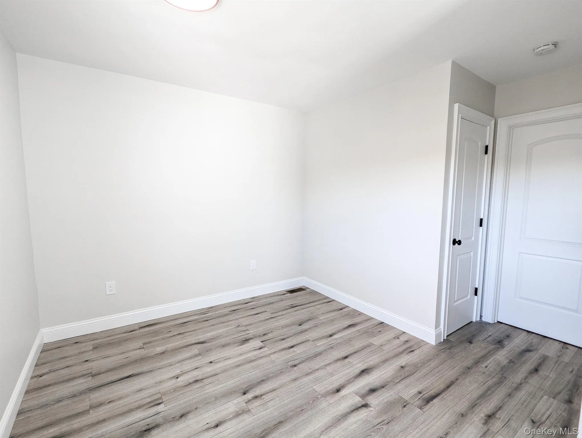 13 Woodland Lane, Huntington, NY, 3 Bedrooms Bedrooms, 5 Rooms Rooms,2 BathroomsBathrooms,Residential Lease,For Rent,Woodland,0,1046833 13 Woodland Lane, Huntington, NY, 3 Bedrooms Bedrooms, 5 Rooms Rooms,2 BathroomsBathrooms,Residential Lease,For Rent,Woodland,0,1046833