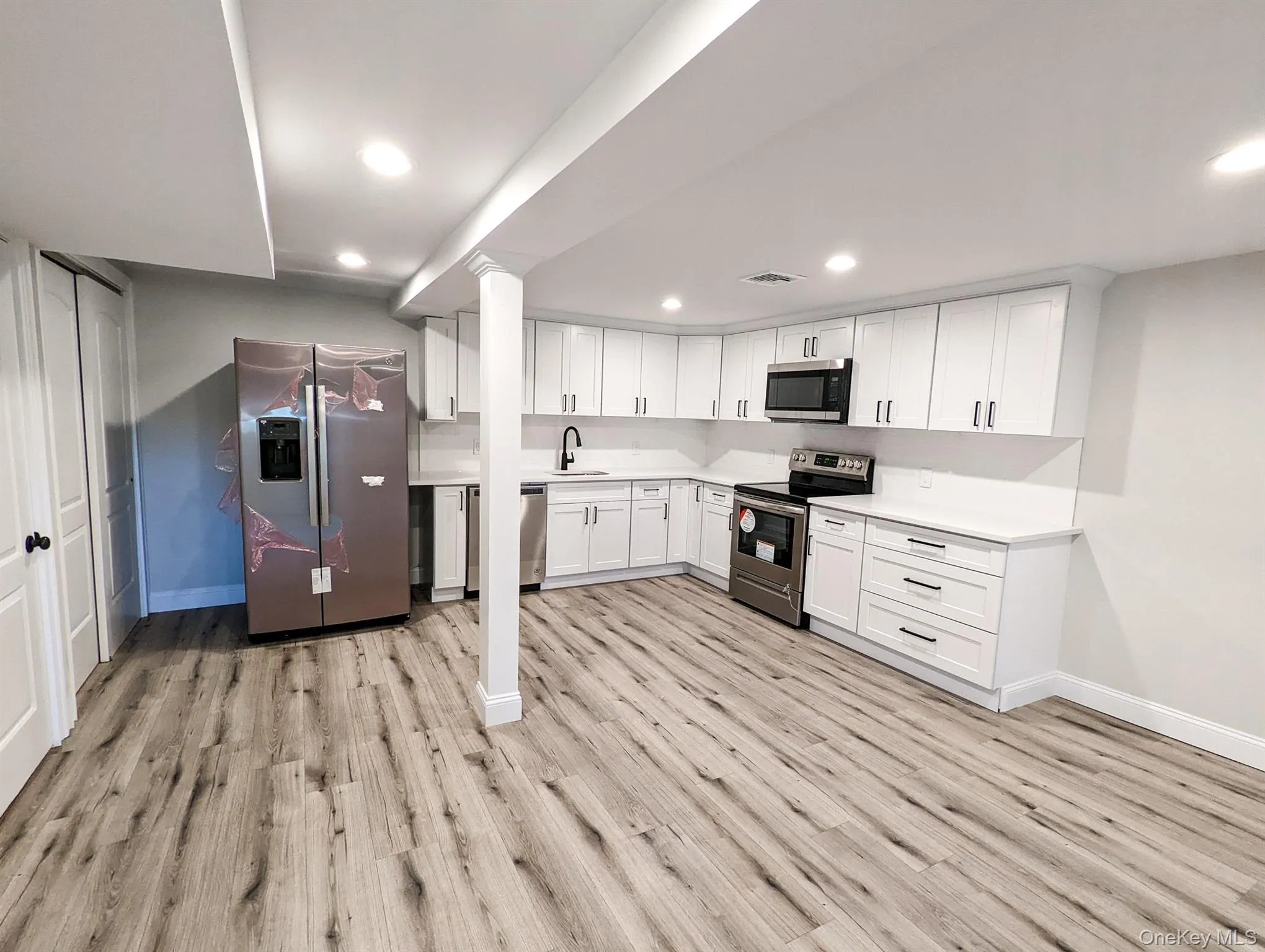 13 Woodland Lane, Huntington, NY, 3 Bedrooms Bedrooms, 5 Rooms Rooms,2 BathroomsBathrooms,Residential Lease,For Rent,Woodland,0,1046833 13 Woodland Lane, Huntington, NY, 3 Bedrooms Bedrooms, 5 Rooms Rooms,2 BathroomsBathrooms,Residential Lease,For Rent,Woodland,0,1046833