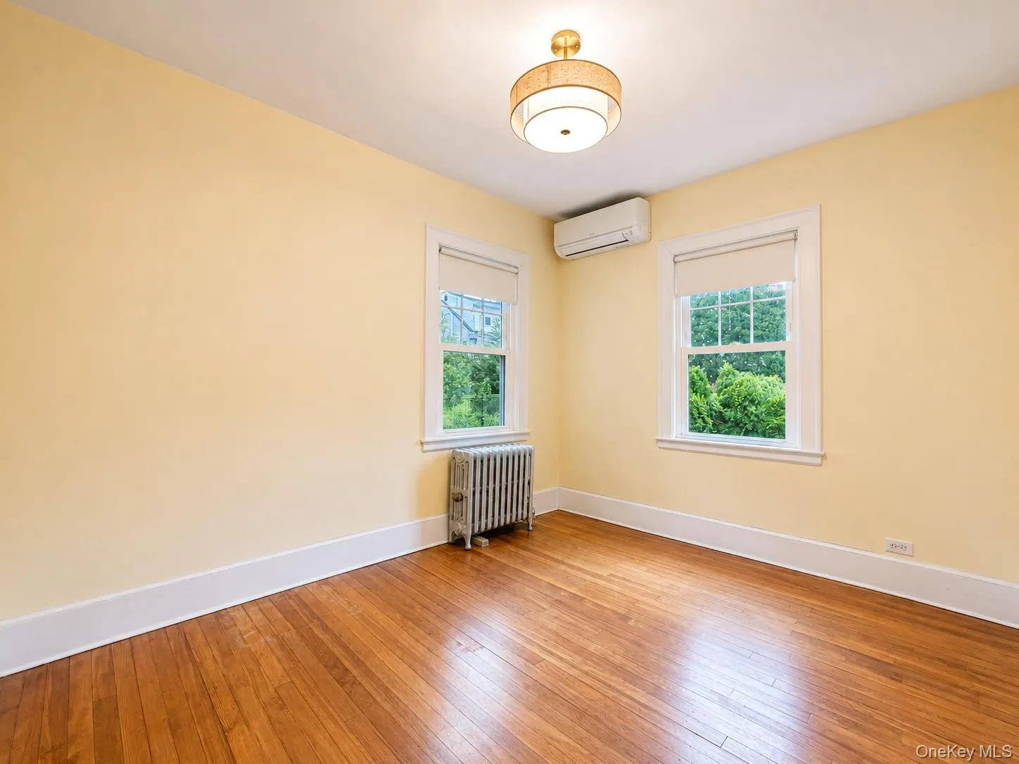 42 Crestview Street, New Rochelle, NY, 3 Bedrooms Bedrooms, 6 Rooms Rooms,1 BathroomBathrooms,Residential Lease,For Rent,Crestview,0,1046834 42 Crestview Street, New Rochelle, NY, 3 Bedrooms Bedrooms, 6 Rooms Rooms,1 BathroomBathrooms,Residential Lease,For Rent,Crestview,0,1046834
