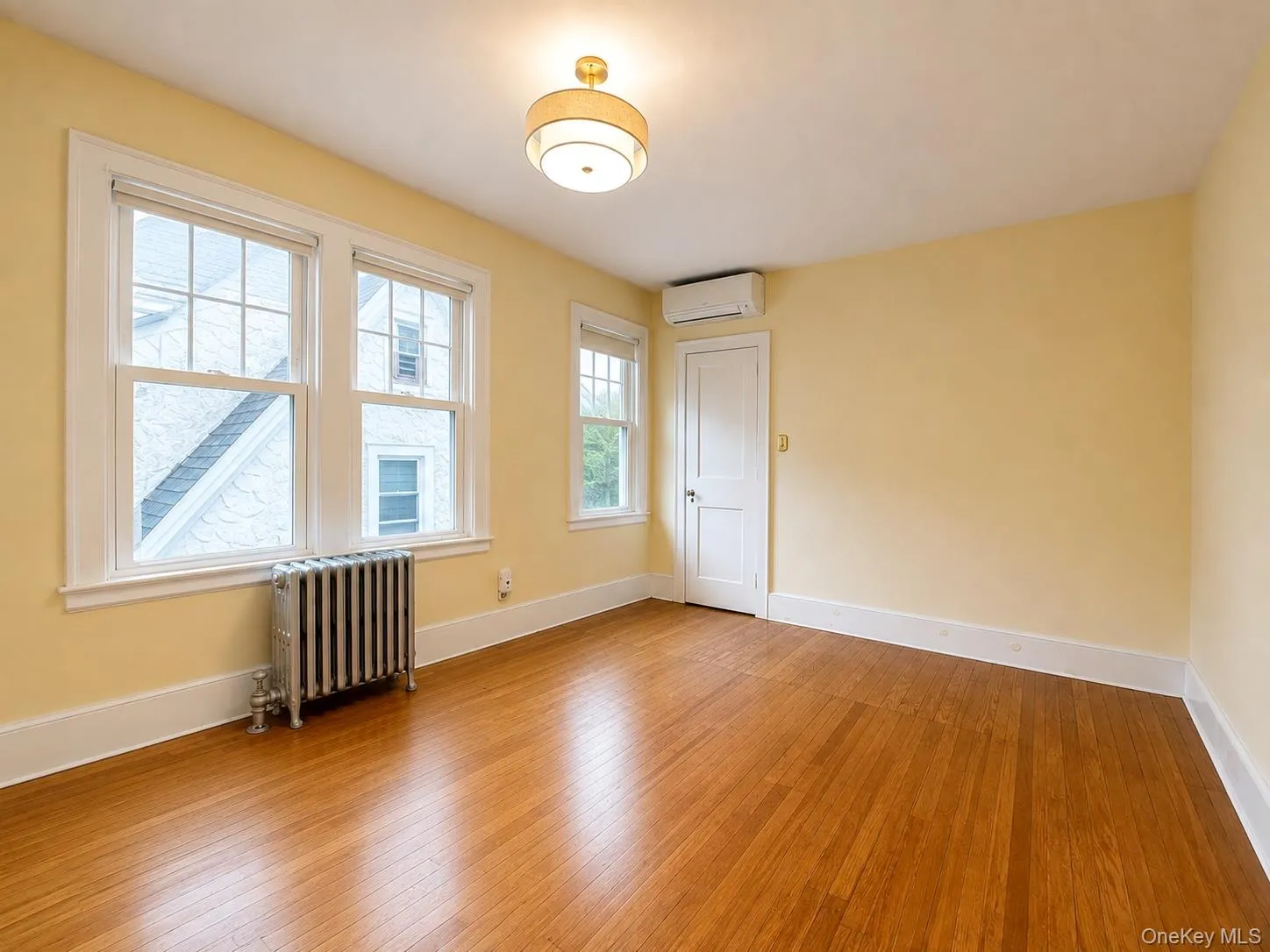 42 Crestview Street, New Rochelle, NY, 3 Bedrooms Bedrooms, 6 Rooms Rooms,1 BathroomBathrooms,Residential Lease,For Rent,Crestview,0,1046834 42 Crestview Street, New Rochelle, NY, 3 Bedrooms Bedrooms, 6 Rooms Rooms,1 BathroomBathrooms,Residential Lease,For Rent,Crestview,0,1046834