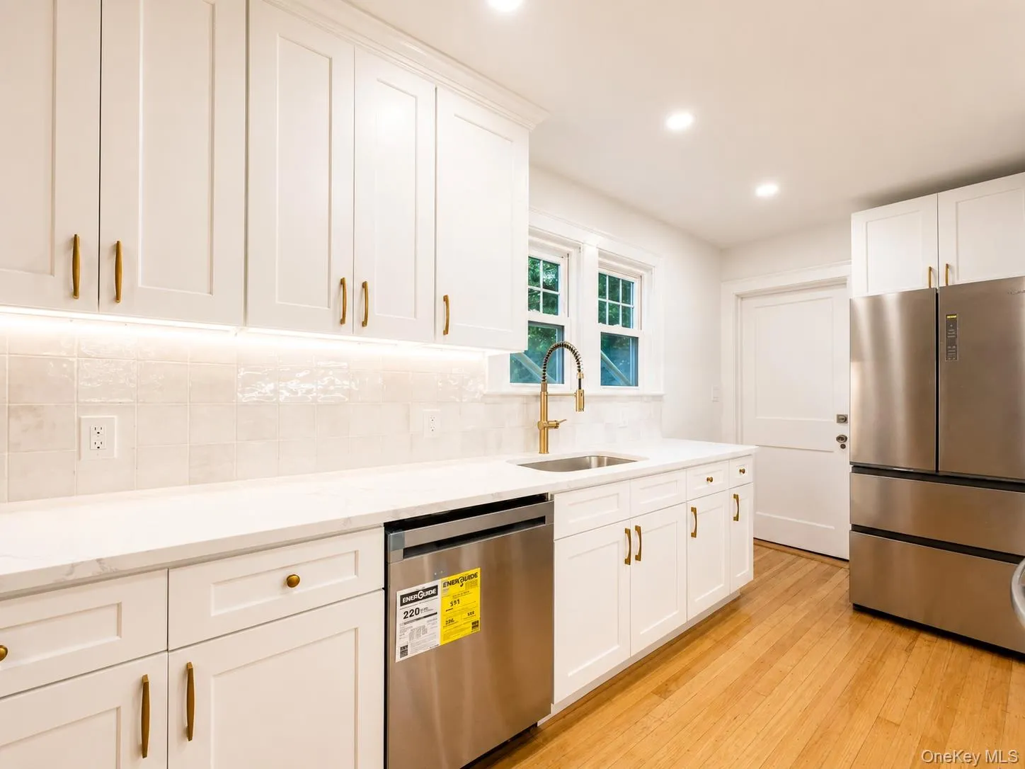 42 Crestview Street, New Rochelle, NY, 3 Bedrooms Bedrooms, 6 Rooms Rooms,1 BathroomBathrooms,Residential Lease,For Rent,Crestview,0,1046834 42 Crestview Street, New Rochelle, NY, 3 Bedrooms Bedrooms, 6 Rooms Rooms,1 BathroomBathrooms,Residential Lease,For Rent,Crestview,0,1046834