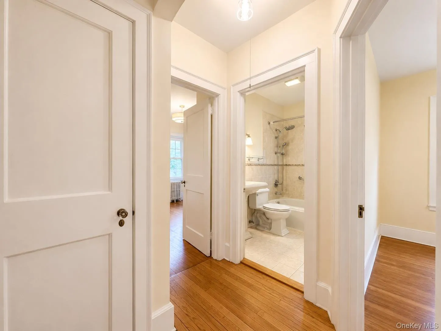 42 Crestview Street, New Rochelle, NY, 3 Bedrooms Bedrooms, 6 Rooms Rooms,1 BathroomBathrooms,Residential Lease,For Rent,Crestview,0,1046834 42 Crestview Street, New Rochelle, NY, 3 Bedrooms Bedrooms, 6 Rooms Rooms,1 BathroomBathrooms,Residential Lease,For Rent,Crestview,0,1046834
