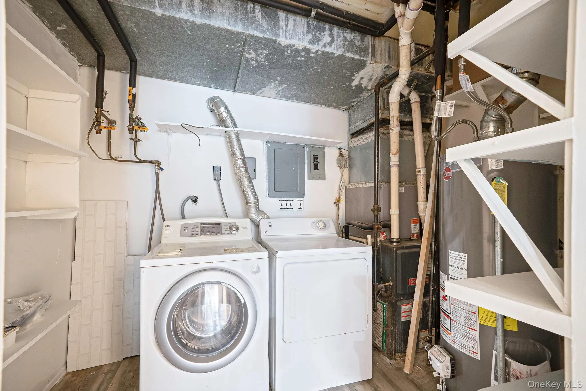 415 Clubhouse, Brookhaven, NY, 3 Bedrooms Bedrooms, 10 Rooms Rooms,2 BathroomsBathrooms,Residential,For Rent,Clubhouse,0,1046835 415 Clubhouse, Brookhaven, NY, 3 Bedrooms Bedrooms, 10 Rooms Rooms,2 BathroomsBathrooms,Residential,For Rent,Clubhouse,0,1046835