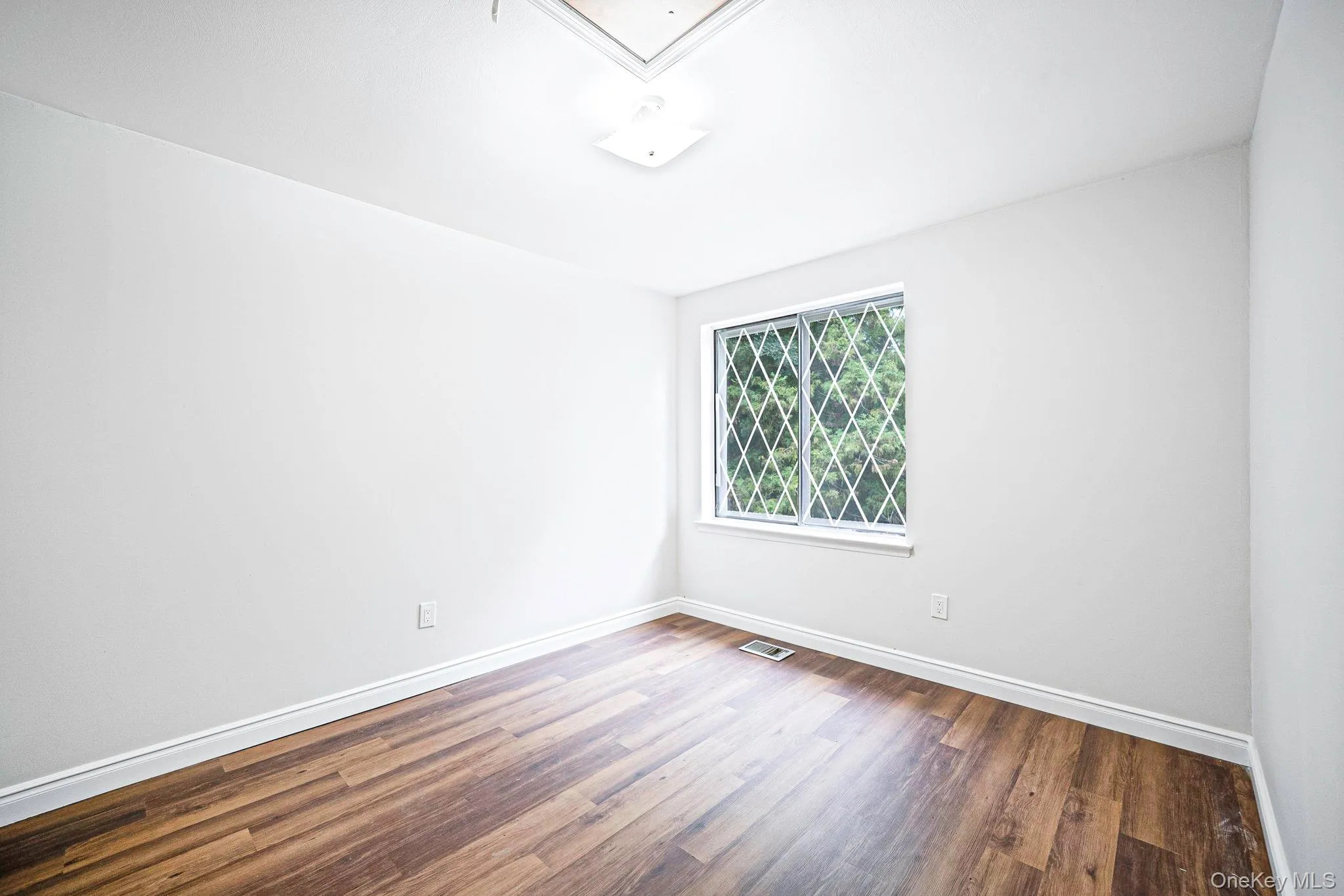 415 Clubhouse, Brookhaven, NY, 3 Bedrooms Bedrooms, 10 Rooms Rooms,2 BathroomsBathrooms,Residential,For Rent,Clubhouse,0,1046835 415 Clubhouse, Brookhaven, NY, 3 Bedrooms Bedrooms, 10 Rooms Rooms,2 BathroomsBathrooms,Residential,For Rent,Clubhouse,0,1046835