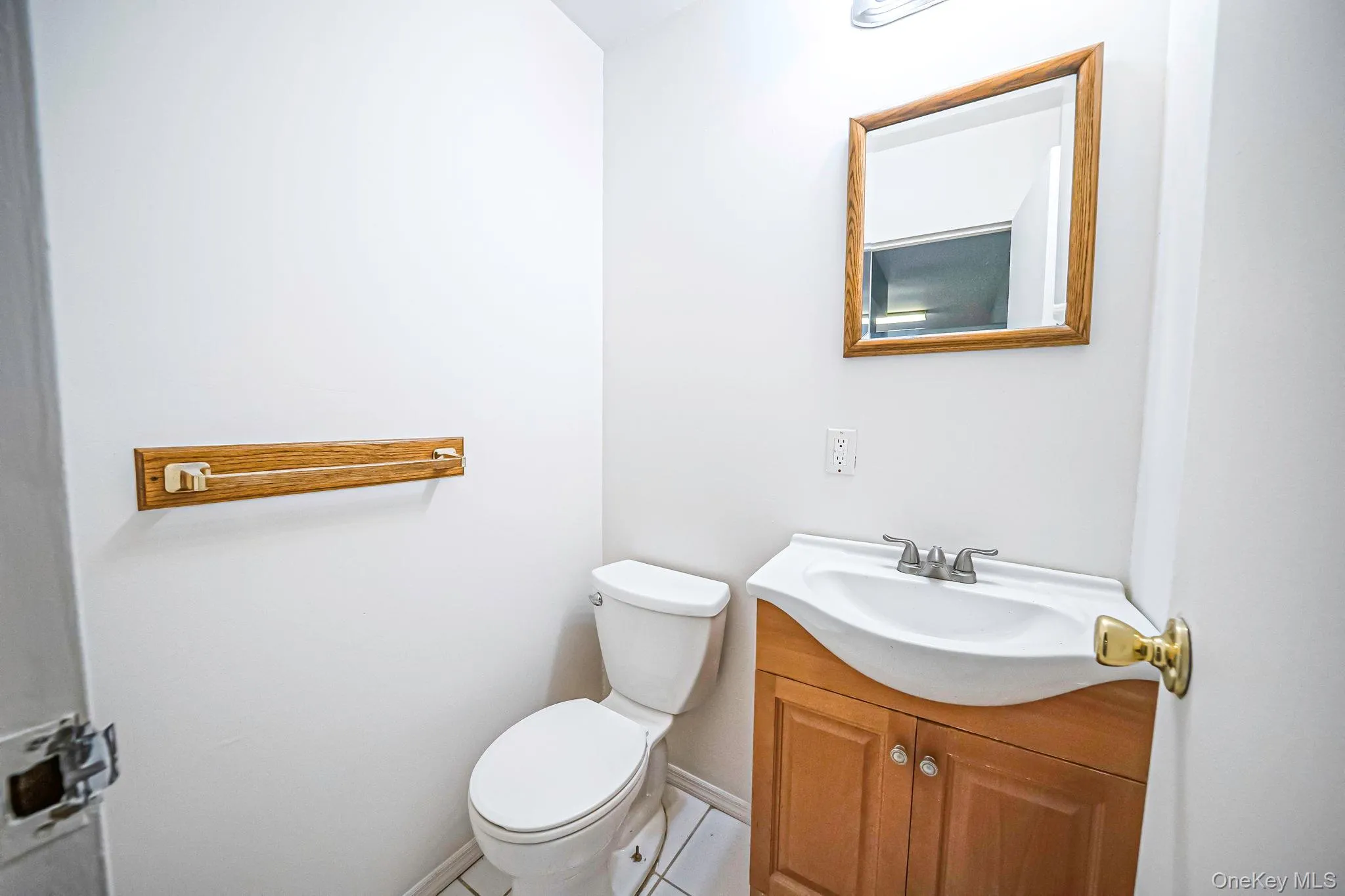 415 Clubhouse, Brookhaven, NY, 3 Bedrooms Bedrooms, 10 Rooms Rooms,2 BathroomsBathrooms,Residential,For Rent,Clubhouse,0,1046835 415 Clubhouse, Brookhaven, NY, 3 Bedrooms Bedrooms, 10 Rooms Rooms,2 BathroomsBathrooms,Residential,For Rent,Clubhouse,0,1046835