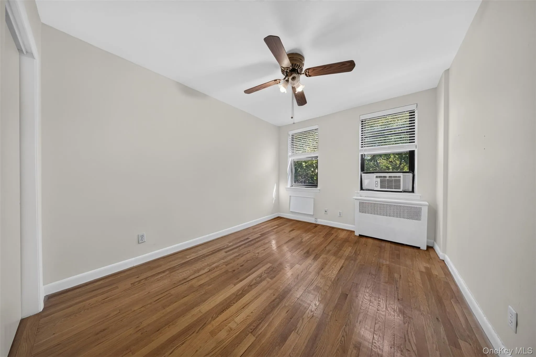 47-22 215th Pl, New York, NY, 2 Bedrooms Bedrooms, 5 Rooms Rooms,1 BathroomBathrooms,Residential,For Rent,215th Pl,0,1046836 47-22 215th Pl, New York, NY, 2 Bedrooms Bedrooms, 5 Rooms Rooms,1 BathroomBathrooms,Residential,For Rent,215th Pl,0,1046836
