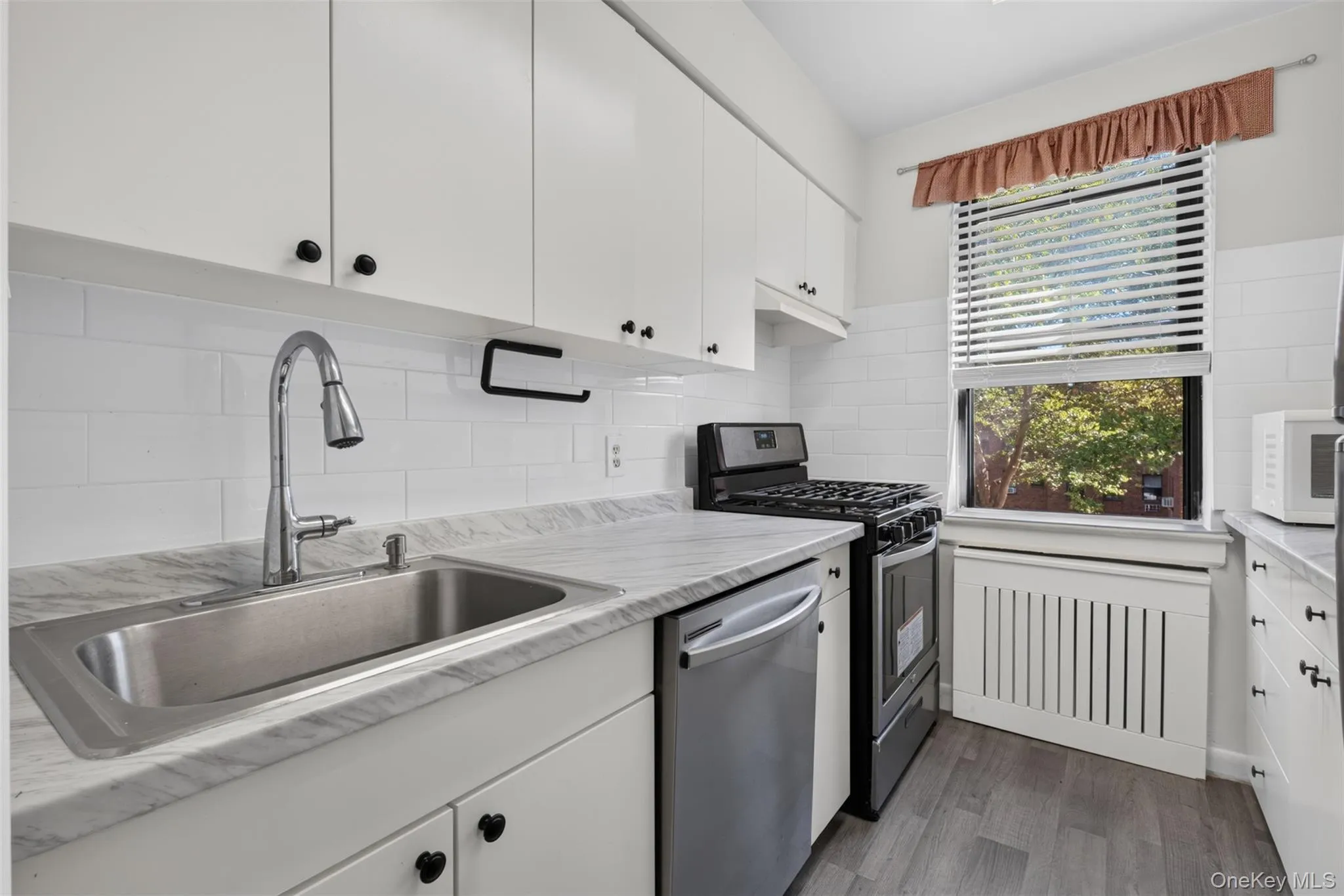 47-22 215th Pl, New York, NY, 2 Bedrooms Bedrooms, 5 Rooms Rooms,1 BathroomBathrooms,Residential,For Rent,215th Pl,0,1046836 47-22 215th Pl, New York, NY, 2 Bedrooms Bedrooms, 5 Rooms Rooms,1 BathroomBathrooms,Residential,For Rent,215th Pl,0,1046836