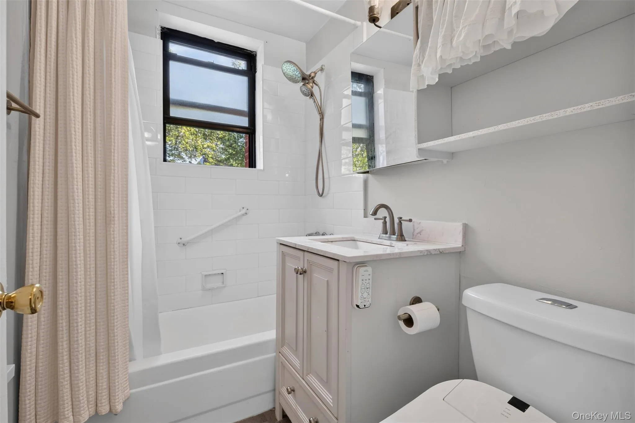 47-22 215th Pl, New York, NY, 2 Bedrooms Bedrooms, 5 Rooms Rooms,1 BathroomBathrooms,Residential,For Rent,215th Pl,0,1046836 47-22 215th Pl, New York, NY, 2 Bedrooms Bedrooms, 5 Rooms Rooms,1 BathroomBathrooms,Residential,For Rent,215th Pl,0,1046836