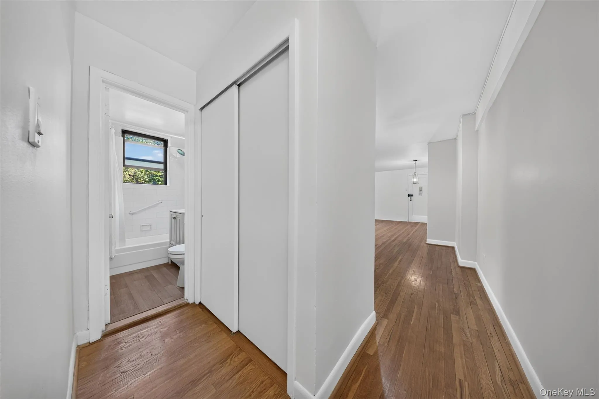 47-22 215th Pl, New York, NY, 2 Bedrooms Bedrooms, 5 Rooms Rooms,1 BathroomBathrooms,Residential,For Rent,215th Pl,0,1046836 47-22 215th Pl, New York, NY, 2 Bedrooms Bedrooms, 5 Rooms Rooms,1 BathroomBathrooms,Residential,For Rent,215th Pl,0,1046836