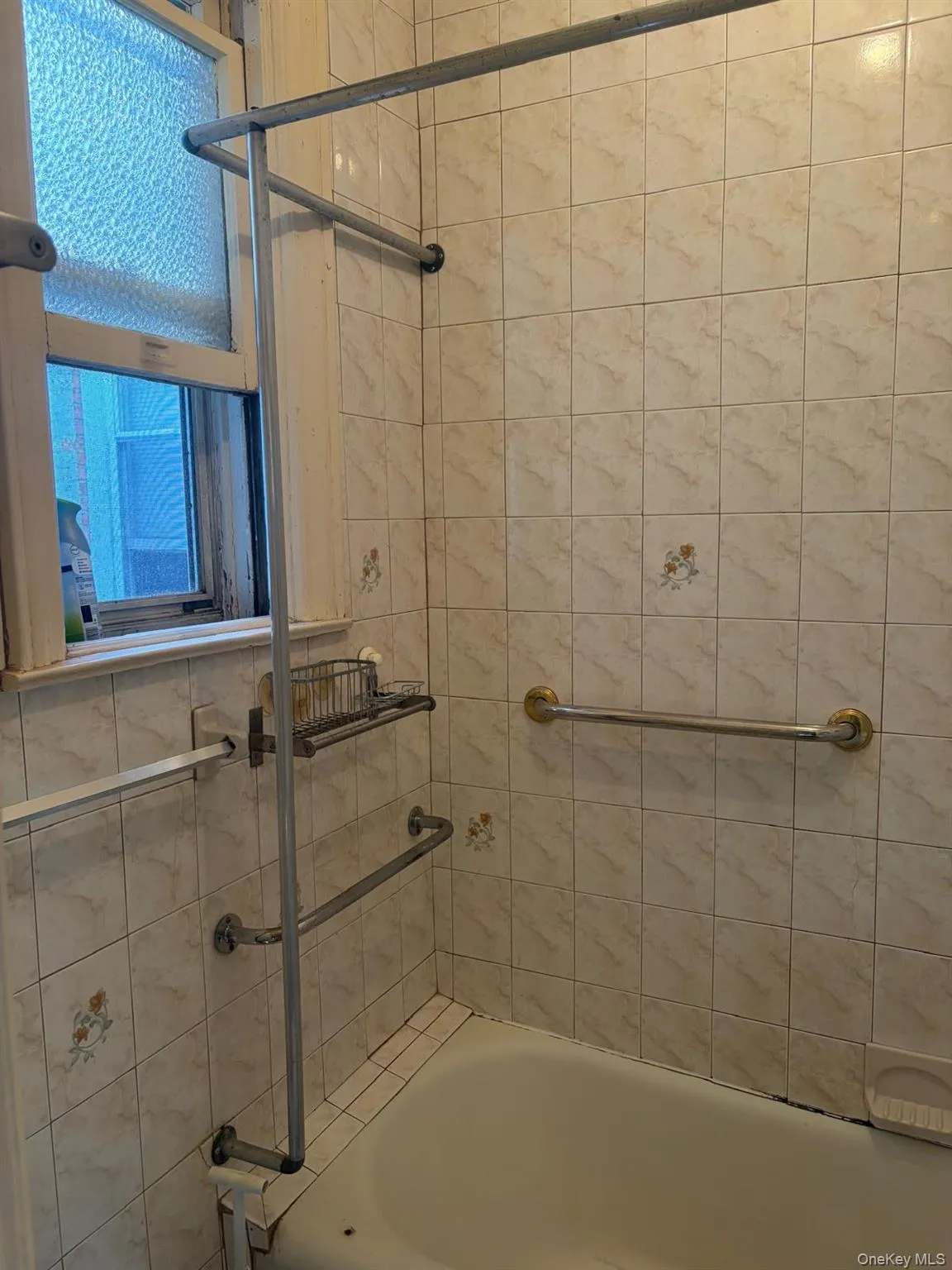 3134 79th Street, New York, NY, 3 Bedrooms Bedrooms, 5 Rooms Rooms,1 BathroomBathrooms,Residential Lease,For Rent,79th,0,1046839 3134 79th Street, New York, NY, 3 Bedrooms Bedrooms, 5 Rooms Rooms,1 BathroomBathrooms,Residential Lease,For Rent,79th,0,1046839