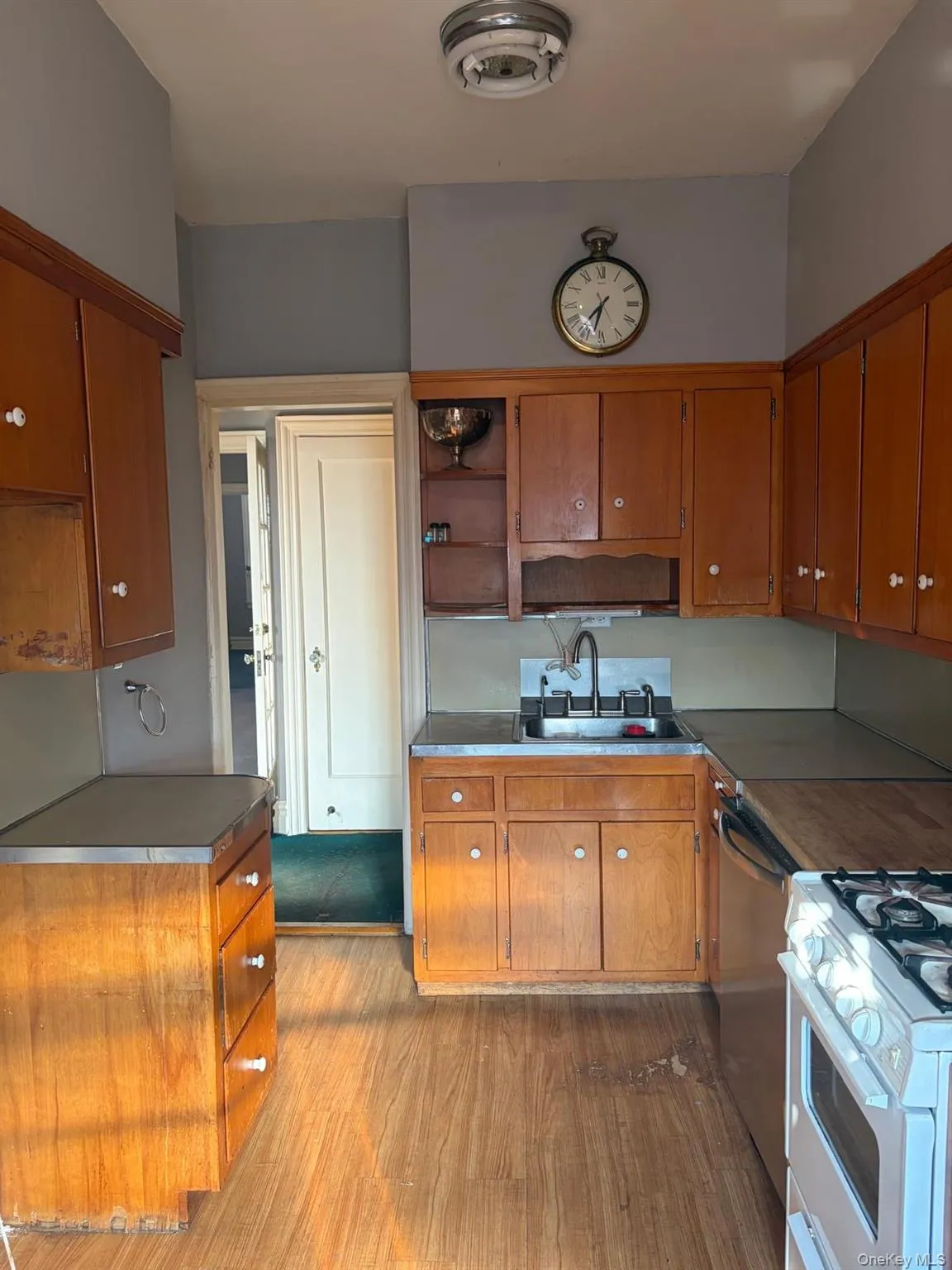 3134 79th Street, New York, NY, 3 Bedrooms Bedrooms, 5 Rooms Rooms,1 BathroomBathrooms,Residential Lease,For Rent,79th,0,1046839 3134 79th Street, New York, NY, 3 Bedrooms Bedrooms, 5 Rooms Rooms,1 BathroomBathrooms,Residential Lease,For Rent,79th,0,1046839