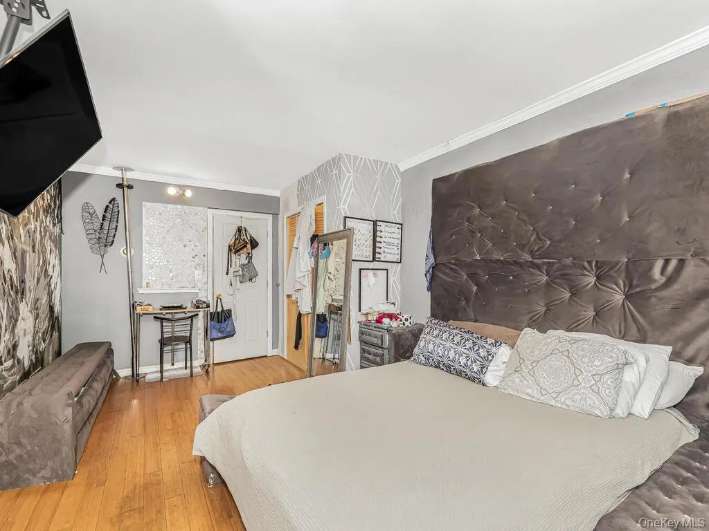 2951 Kingsland Avenue, New York, NY, 4 Bedrooms Bedrooms, 4 Rooms Rooms,3 BathroomsBathrooms,Residential,For Rent,Kingsland,0,1046847 2951 Kingsland Avenue, New York, NY, 4 Bedrooms Bedrooms, 4 Rooms Rooms,3 BathroomsBathrooms,Residential,For Rent,Kingsland,0,1046847