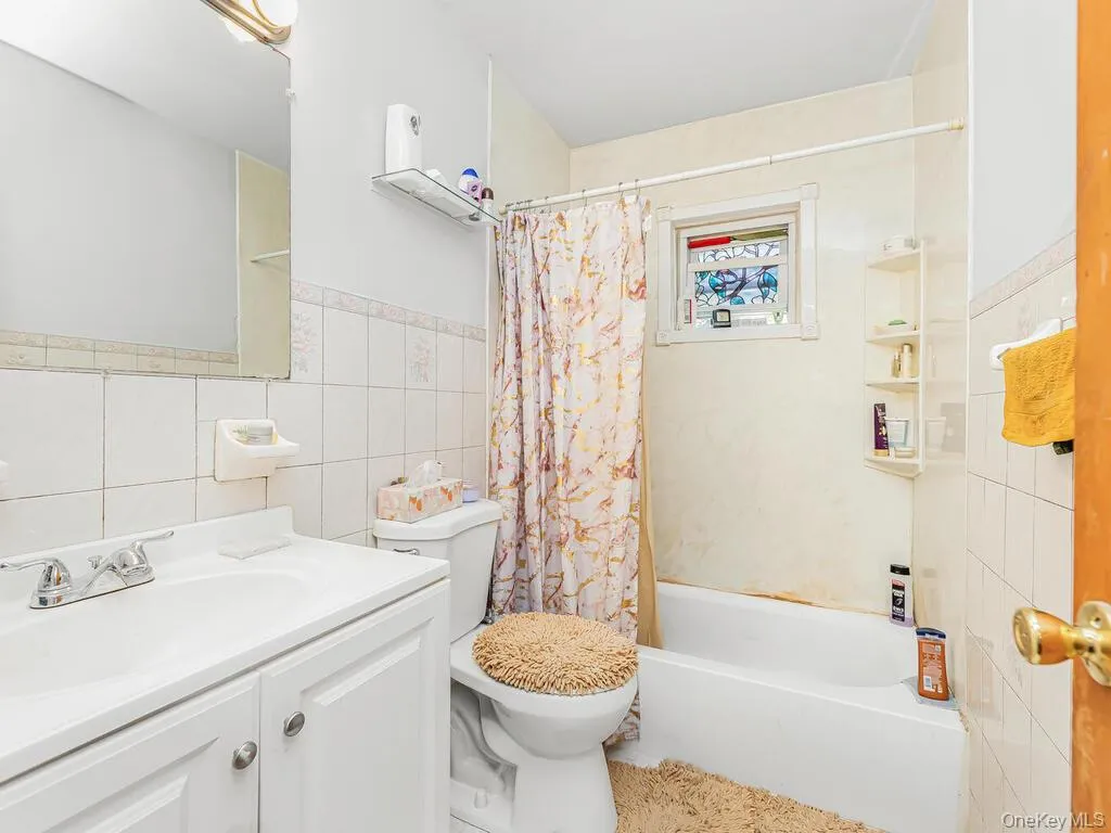 2951 Kingsland Avenue, New York, NY, 4 Bedrooms Bedrooms, 4 Rooms Rooms,3 BathroomsBathrooms,Residential,For Rent,Kingsland,0,1046847 2951 Kingsland Avenue, New York, NY, 4 Bedrooms Bedrooms, 4 Rooms Rooms,3 BathroomsBathrooms,Residential,For Rent,Kingsland,0,1046847