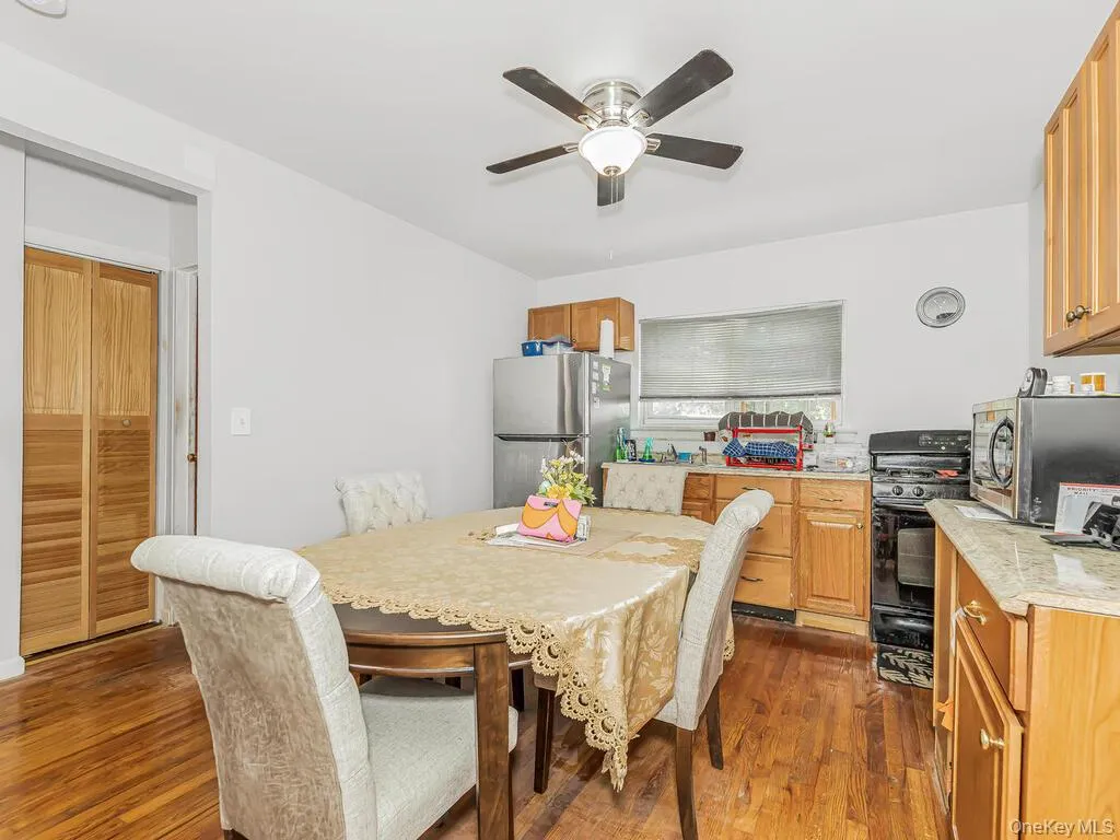 2951 Kingsland Avenue, New York, NY, 4 Bedrooms Bedrooms, 4 Rooms Rooms,3 BathroomsBathrooms,Residential,For Rent,Kingsland,0,1046847 2951 Kingsland Avenue, New York, NY, 4 Bedrooms Bedrooms, 4 Rooms Rooms,3 BathroomsBathrooms,Residential,For Rent,Kingsland,0,1046847