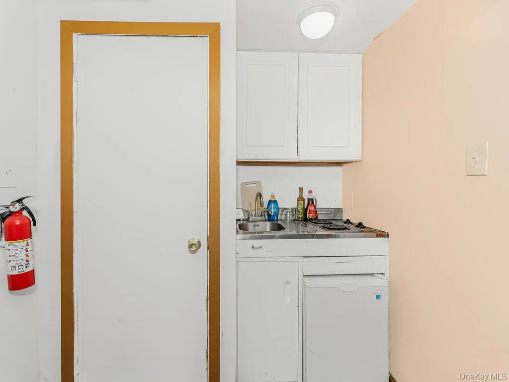2951 Kingsland Avenue, New York, NY, 4 Bedrooms Bedrooms, 4 Rooms Rooms,3 BathroomsBathrooms,Residential,For Rent,Kingsland,0,1046847 2951 Kingsland Avenue, New York, NY, 4 Bedrooms Bedrooms, 4 Rooms Rooms,3 BathroomsBathrooms,Residential,For Rent,Kingsland,0,1046847