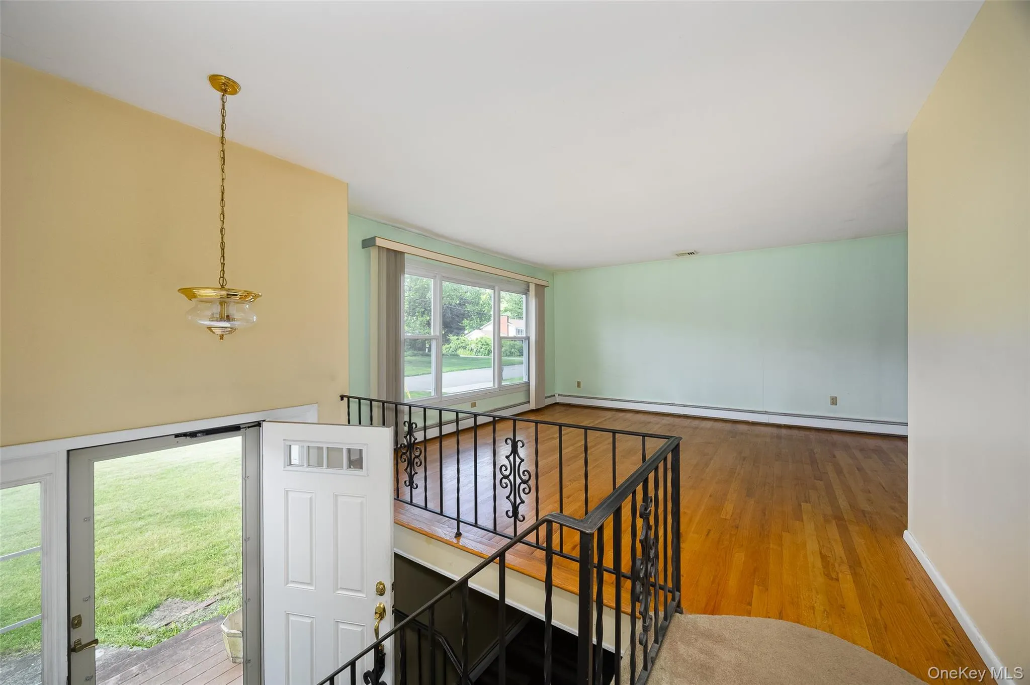 19 Tor Road, Wappinger, NY, 3 Bedrooms Bedrooms, 7 Rooms Rooms,2 BathroomsBathrooms,Residential,For Rent,Tor,0,1046851 19 Tor Road, Wappinger, NY, 3 Bedrooms Bedrooms, 7 Rooms Rooms,2 BathroomsBathrooms,Residential,For Rent,Tor,0,1046851