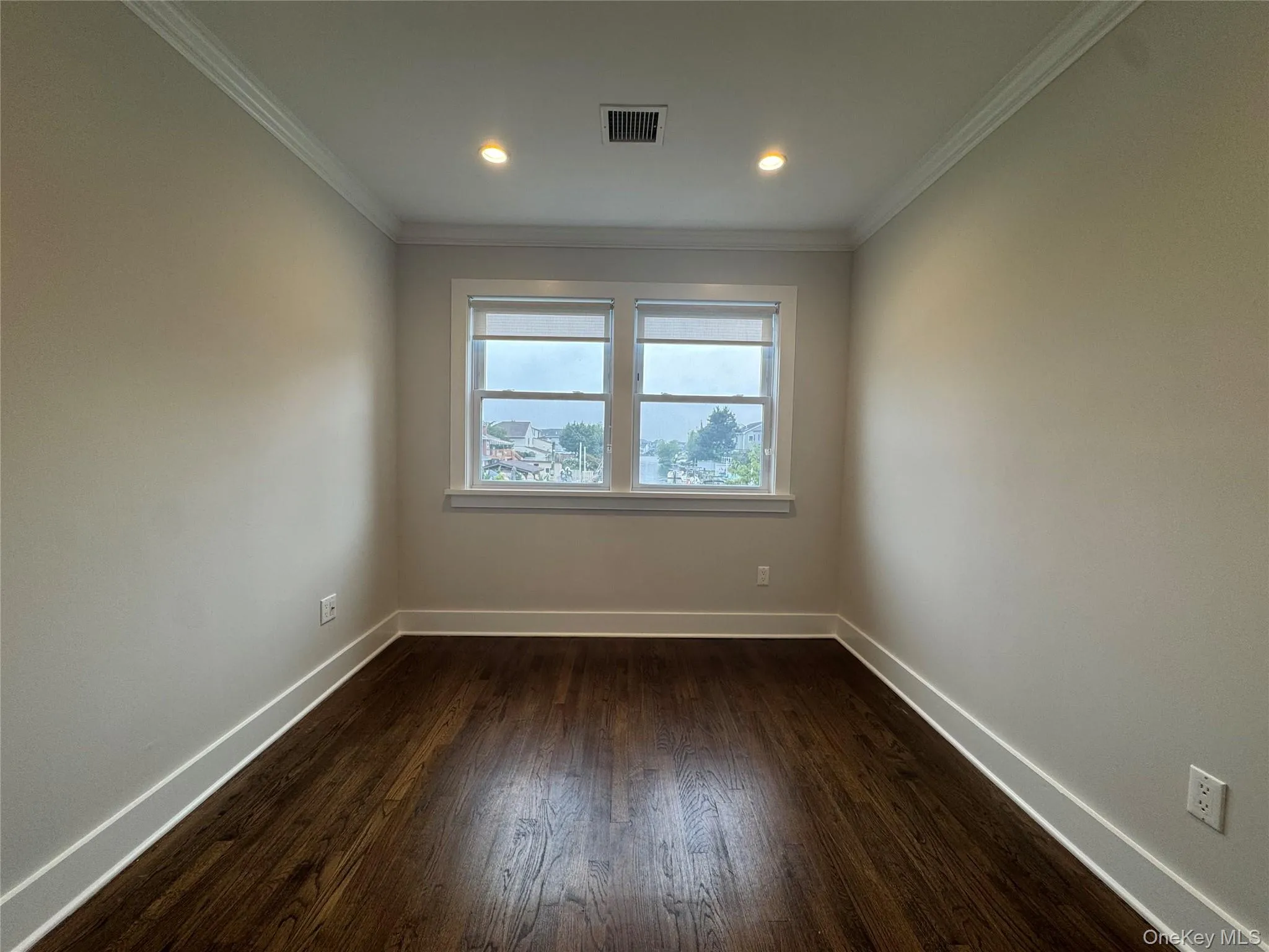 3215 Eastern Parkway, Hempstead, NY, 3 Bedrooms Bedrooms, 9 Rooms Rooms,3 BathroomsBathrooms,Residential,For Rent,Eastern,0,1046852 3215 Eastern Parkway, Hempstead, NY, 3 Bedrooms Bedrooms, 9 Rooms Rooms,3 BathroomsBathrooms,Residential,For Rent,Eastern,0,1046852