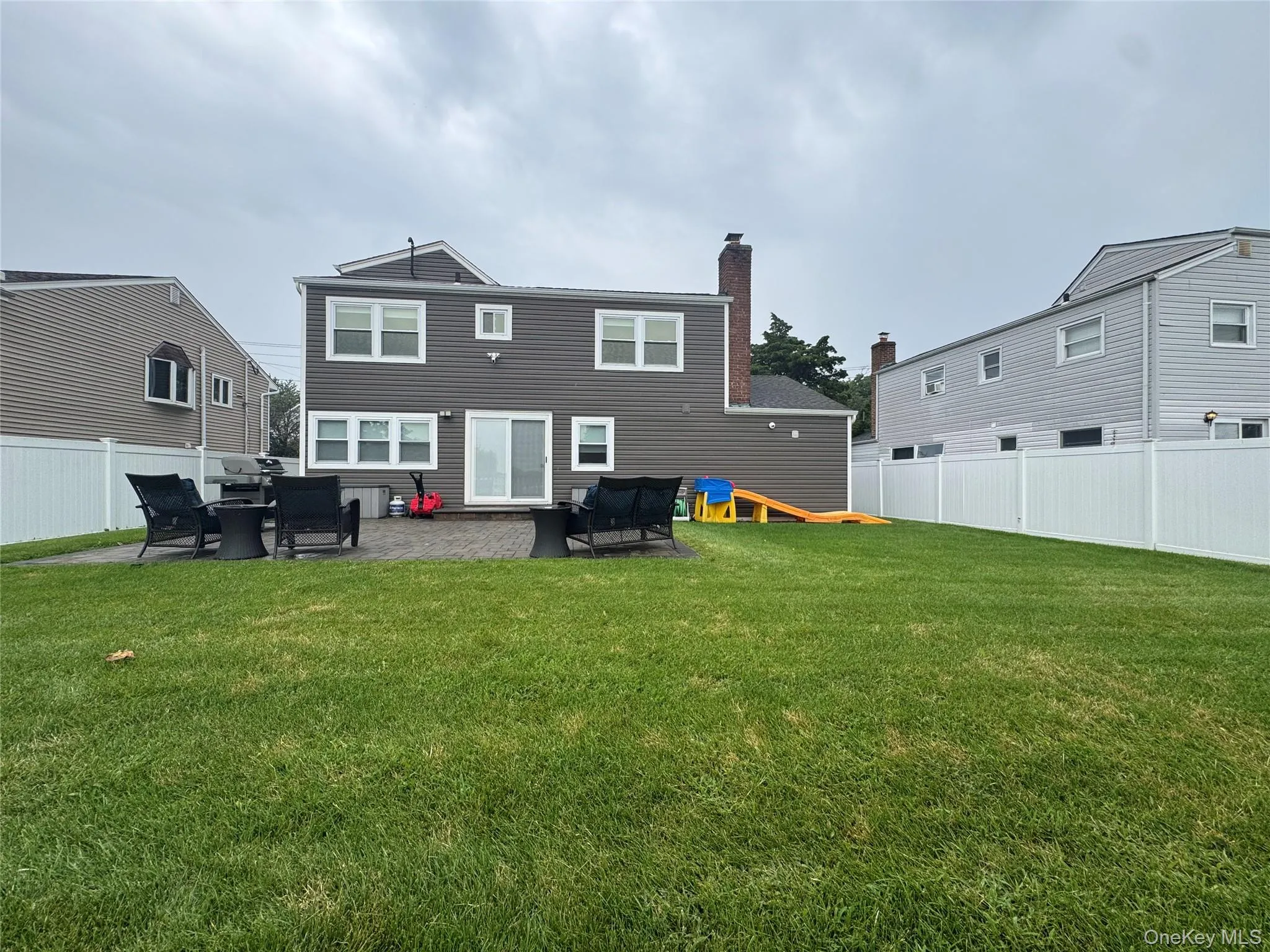 3215 Eastern Parkway, Hempstead, NY, 3 Bedrooms Bedrooms, 9 Rooms Rooms,3 BathroomsBathrooms,Residential,For Rent,Eastern,0,1046852 3215 Eastern Parkway, Hempstead, NY, 3 Bedrooms Bedrooms, 9 Rooms Rooms,3 BathroomsBathrooms,Residential,For Rent,Eastern,0,1046852