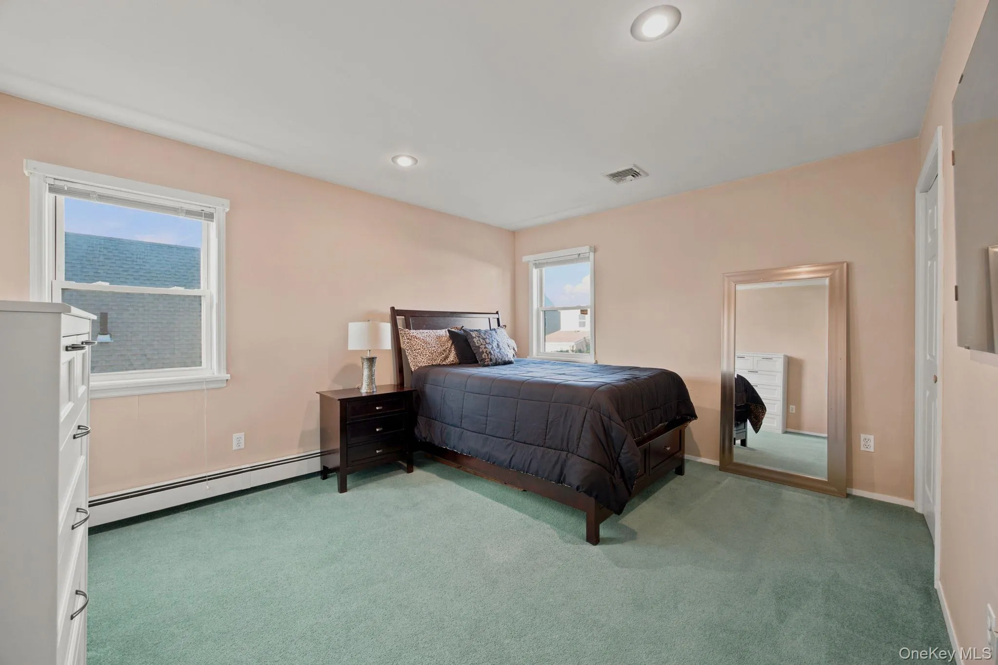 154 Celler Avenue, North Hempstead, NY, 3 Bedrooms Bedrooms, 8 Rooms Rooms,3 BathroomsBathrooms,Residential,For Rent,Celler,0,1046862 154 Celler Avenue, North Hempstead, NY, 3 Bedrooms Bedrooms, 8 Rooms Rooms,3 BathroomsBathrooms,Residential,For Rent,Celler,0,1046862