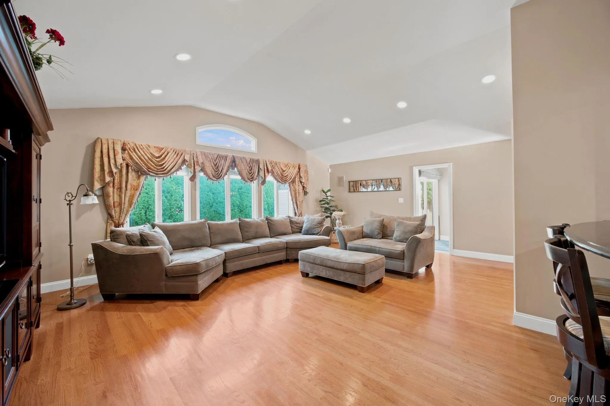 154 Celler Avenue, North Hempstead, NY, 3 Bedrooms Bedrooms, 8 Rooms Rooms,3 BathroomsBathrooms,Residential,For Rent,Celler,0,1046862 154 Celler Avenue, North Hempstead, NY, 3 Bedrooms Bedrooms, 8 Rooms Rooms,3 BathroomsBathrooms,Residential,For Rent,Celler,0,1046862