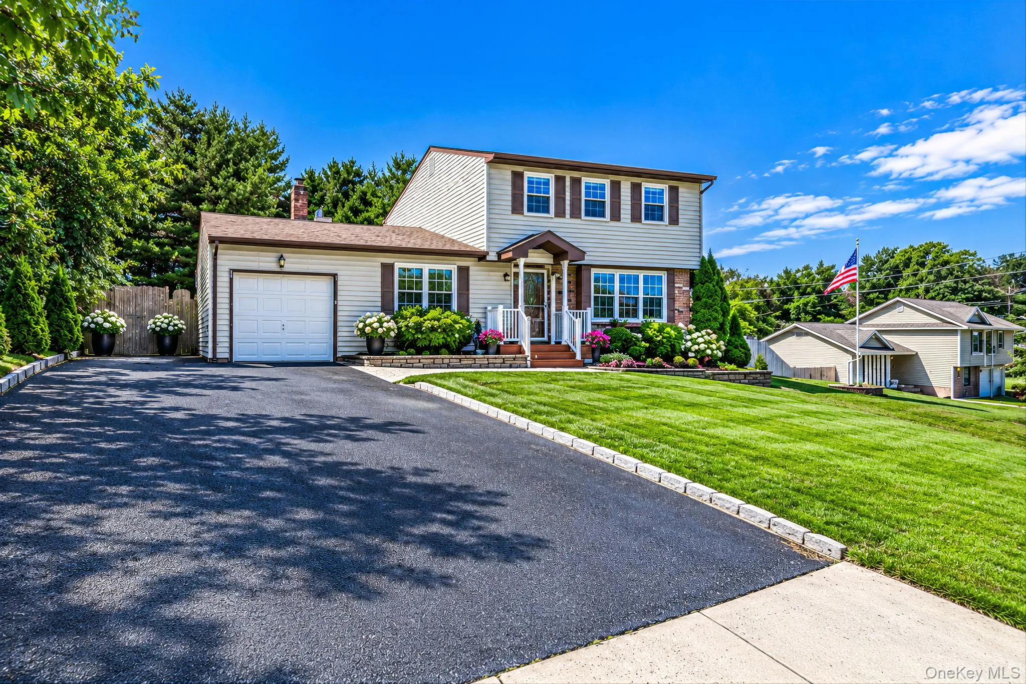 4 Rolling Hills Drive, Brookhaven, NY, 3 Bedrooms Bedrooms, 7 Rooms Rooms,1 BathroomBathrooms,Residential,For Rent,Rolling Hills,0,1046863 4 Rolling Hills Drive, Brookhaven, NY, 3 Bedrooms Bedrooms, 7 Rooms Rooms,1 BathroomBathrooms,Residential,For Rent,Rolling Hills,0,1046863
