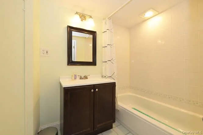10 Pickwick Drive, Oyster Bay, NY, 4 Bedrooms Bedrooms, 10 Rooms Rooms,2 BathroomsBathrooms,Residential Lease,For Rent,Pickwick,0,1046866 10 Pickwick Drive, Oyster Bay, NY, 4 Bedrooms Bedrooms, 10 Rooms Rooms,2 BathroomsBathrooms,Residential Lease,For Rent,Pickwick,0,1046866