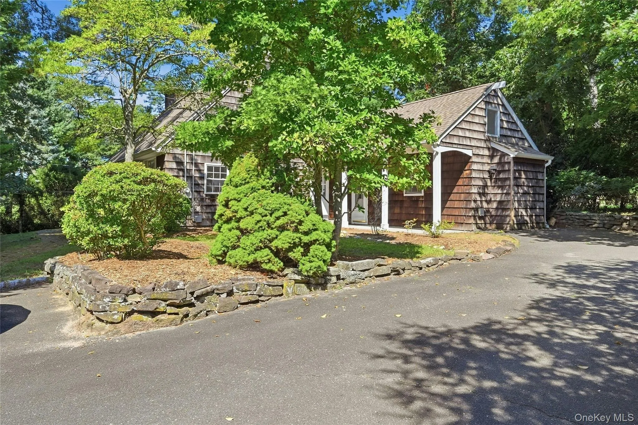 15 Shore Oaks Drive, Brookhaven, NY, 3 Bedrooms Bedrooms, 6 Rooms Rooms,2 BathroomsBathrooms,Residential,For Rent,Shore Oaks,0,1046869 15 Shore Oaks Drive, Brookhaven, NY, 3 Bedrooms Bedrooms, 6 Rooms Rooms,2 BathroomsBathrooms,Residential,For Rent,Shore Oaks,0,1046869