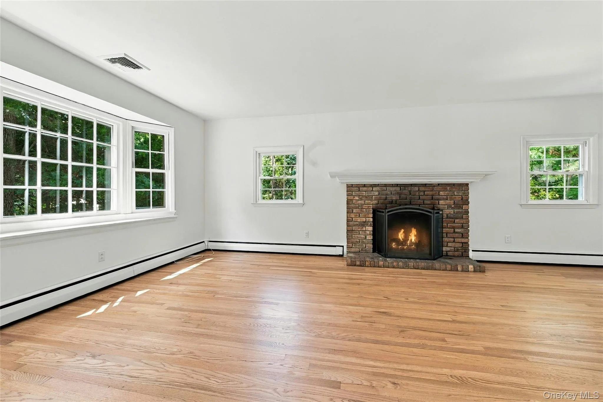 15 Shore Oaks Drive, Brookhaven, NY, 3 Bedrooms Bedrooms, 6 Rooms Rooms,2 BathroomsBathrooms,Residential,For Rent,Shore Oaks,0,1046869 15 Shore Oaks Drive, Brookhaven, NY, 3 Bedrooms Bedrooms, 6 Rooms Rooms,2 BathroomsBathrooms,Residential,For Rent,Shore Oaks,0,1046869