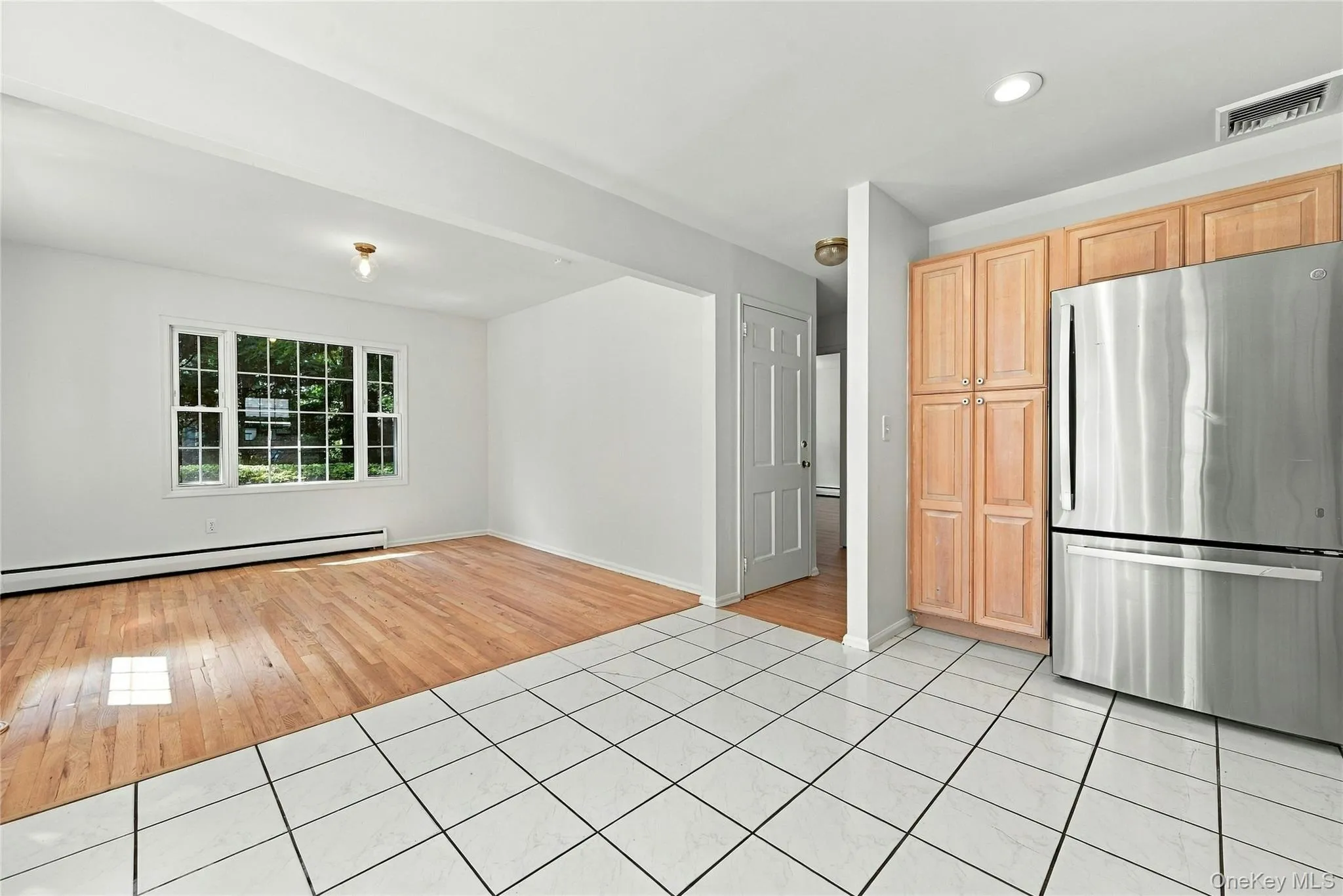 15 Shore Oaks Drive, Brookhaven, NY, 3 Bedrooms Bedrooms, 6 Rooms Rooms,2 BathroomsBathrooms,Residential,For Rent,Shore Oaks,0,1046869 15 Shore Oaks Drive, Brookhaven, NY, 3 Bedrooms Bedrooms, 6 Rooms Rooms,2 BathroomsBathrooms,Residential,For Rent,Shore Oaks,0,1046869