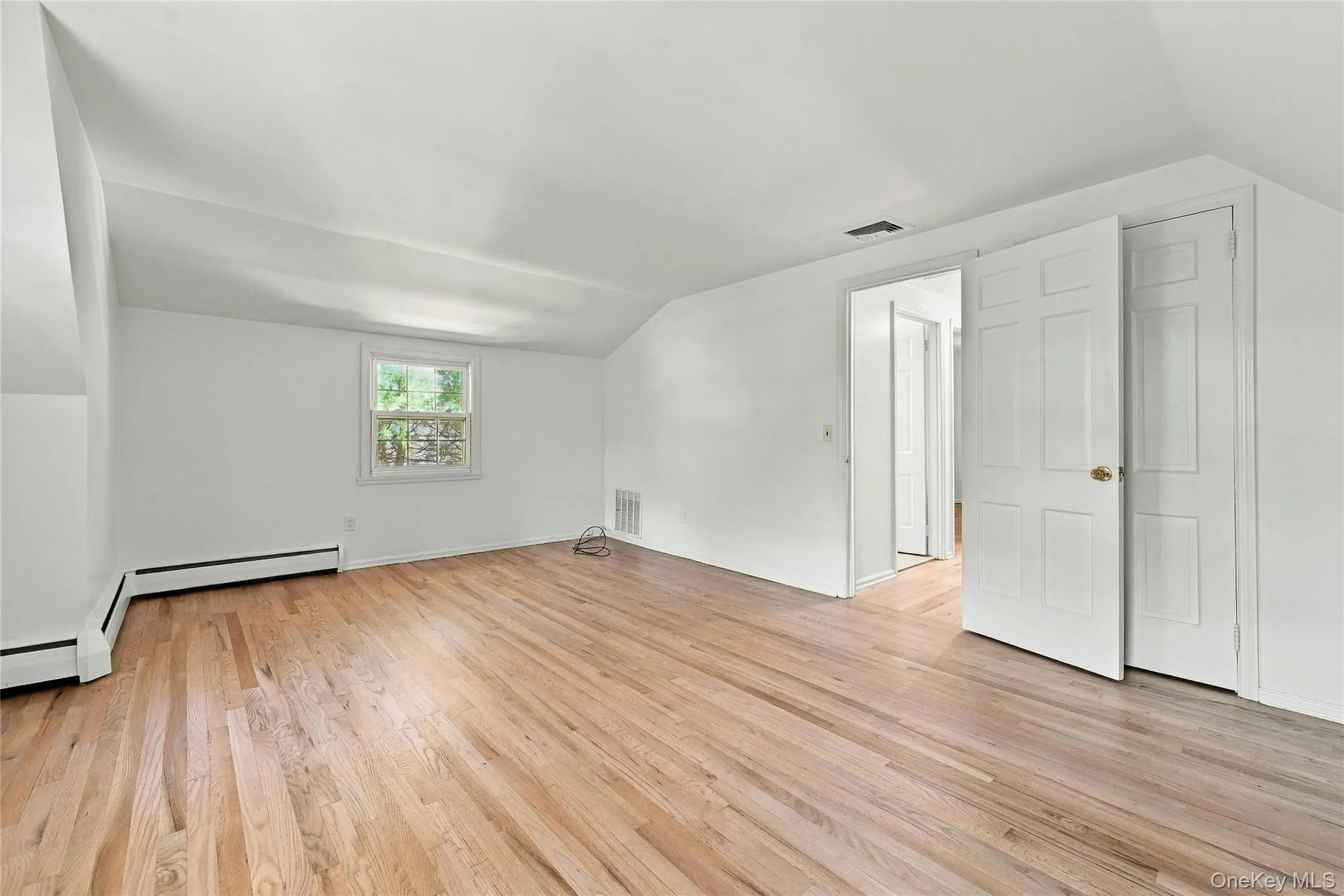 15 Shore Oaks Drive, Brookhaven, NY, 3 Bedrooms Bedrooms, 6 Rooms Rooms,2 BathroomsBathrooms,Residential,For Rent,Shore Oaks,0,1046869 15 Shore Oaks Drive, Brookhaven, NY, 3 Bedrooms Bedrooms, 6 Rooms Rooms,2 BathroomsBathrooms,Residential,For Rent,Shore Oaks,0,1046869