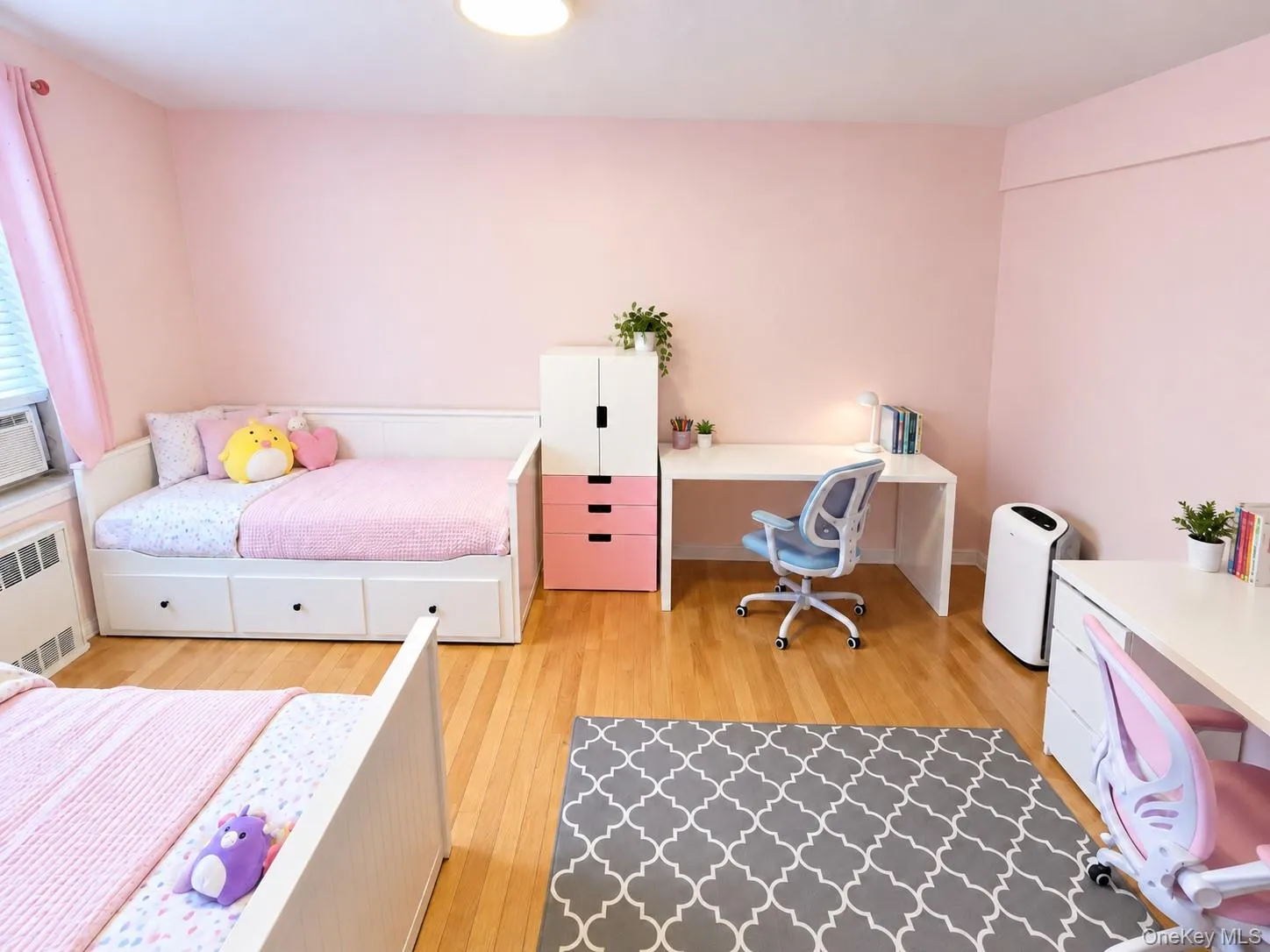 52-02 39th Avenue, New York, NY, 2 Bedrooms Bedrooms, 4 Rooms Rooms,1 BathroomBathrooms,Residential,For Rent,39th,0,1046870 52-02 39th Avenue, New York, NY, 2 Bedrooms Bedrooms, 4 Rooms Rooms,1 BathroomBathrooms,Residential,For Rent,39th,0,1046870