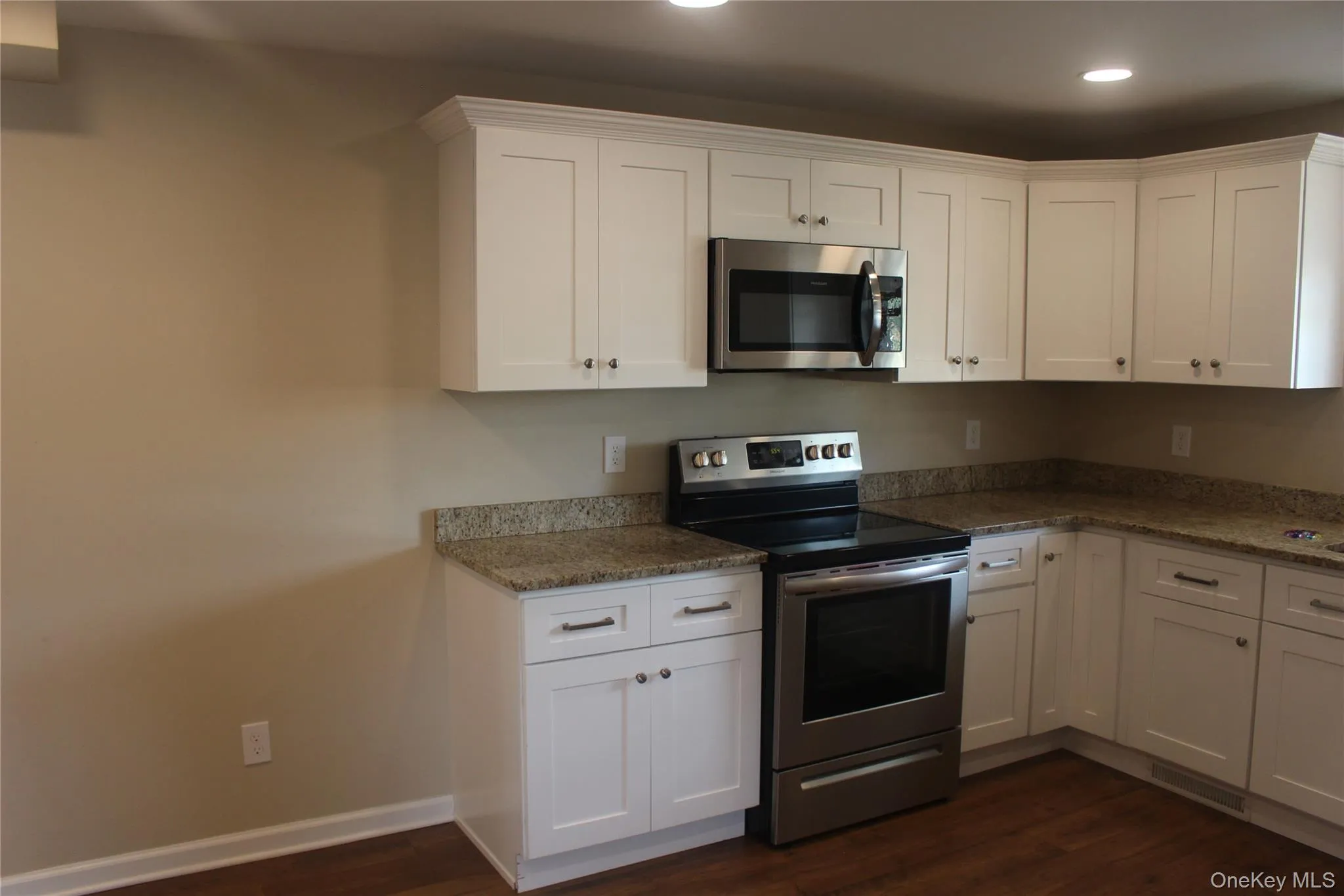 17 Bank Street, Montgomery, NY, 3 Bedrooms Bedrooms, 9 Rooms Rooms,2 BathroomsBathrooms,Residential Lease,For Rent,Bank,0,1046871 17 Bank Street, Montgomery, NY, 3 Bedrooms Bedrooms, 9 Rooms Rooms,2 BathroomsBathrooms,Residential Lease,For Rent,Bank,0,1046871