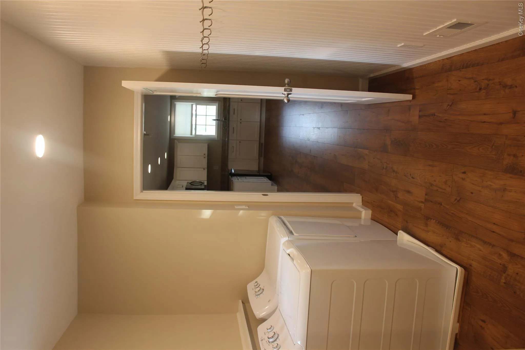 17 Bank Street, Montgomery, NY, 3 Bedrooms Bedrooms, 9 Rooms Rooms,2 BathroomsBathrooms,Residential Lease,For Rent,Bank,0,1046871 17 Bank Street, Montgomery, NY, 3 Bedrooms Bedrooms, 9 Rooms Rooms,2 BathroomsBathrooms,Residential Lease,For Rent,Bank,0,1046871