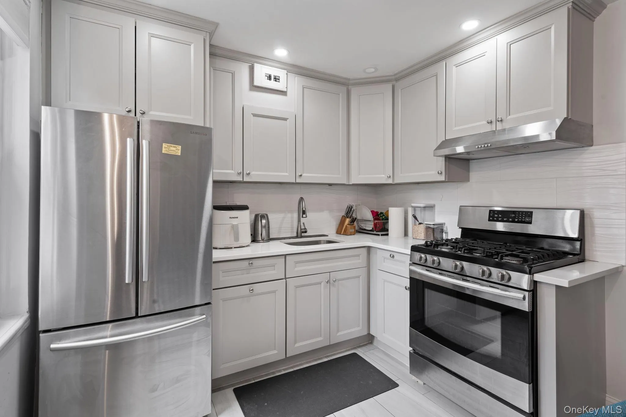 14749 Charter Road, New York, NY, 2 Bedrooms Bedrooms, 6 Rooms Rooms,1 BathroomBathrooms,Residential,For Rent,Charter,0,1046872 14749 Charter Road, New York, NY, 2 Bedrooms Bedrooms, 6 Rooms Rooms,1 BathroomBathrooms,Residential,For Rent,Charter,0,1046872
