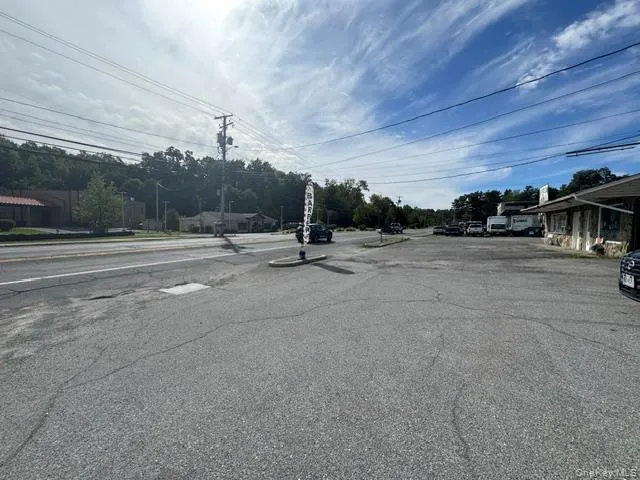 5273 Route 9w, Newburgh (town), NY, ,Commercial Lease,For Rent,Route 9w,0,1046874 5273 Route 9w, Newburgh (town), NY, ,Commercial Lease,For Rent,Route 9w,0,1046874
