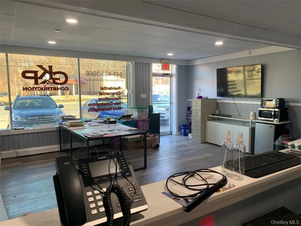 5273 Route 9w, Newburgh (town), NY, ,Commercial Lease,For Rent,Route 9w,0,1046874 5273 Route 9w, Newburgh (town), NY, ,Commercial Lease,For Rent,Route 9w,0,1046874