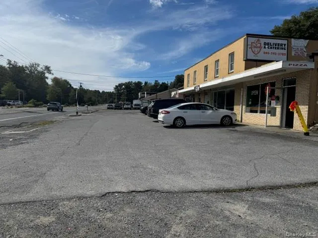 5273 Route 9w, Newburgh (town), NY, ,Commercial Lease,For Rent,Route 9w,0,1046874 5273 Route 9w, Newburgh (town), NY, ,Commercial Lease,For Rent,Route 9w,0,1046874