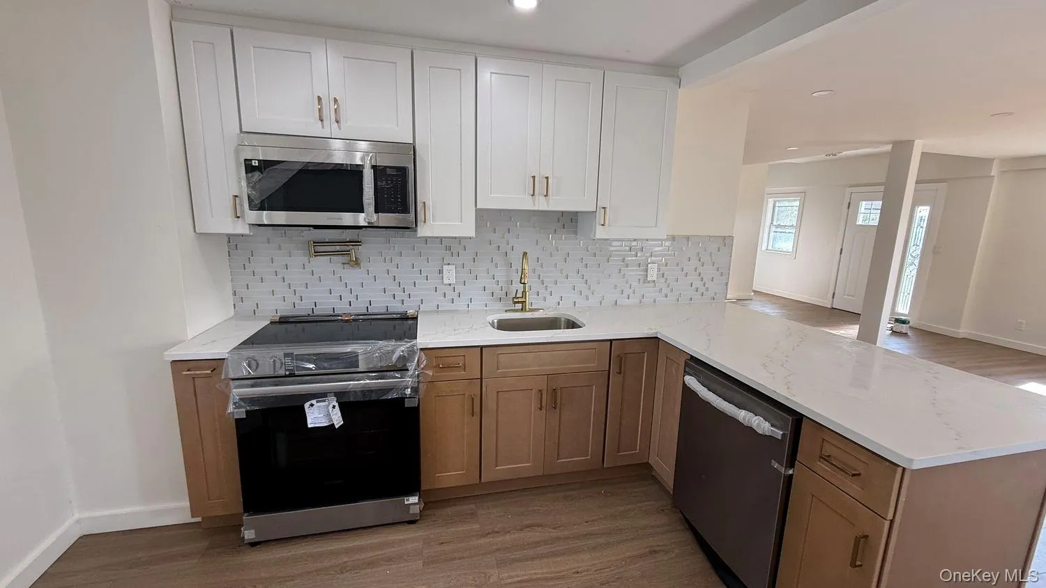 605 Ocean Avenue, Hempstead, NY, 4 Bedrooms Bedrooms, 8 Rooms Rooms,2 BathroomsBathrooms,Residential,For Rent,Ocean,0,1046877 605 Ocean Avenue, Hempstead, NY, 4 Bedrooms Bedrooms, 8 Rooms Rooms,2 BathroomsBathrooms,Residential,For Rent,Ocean,0,1046877
