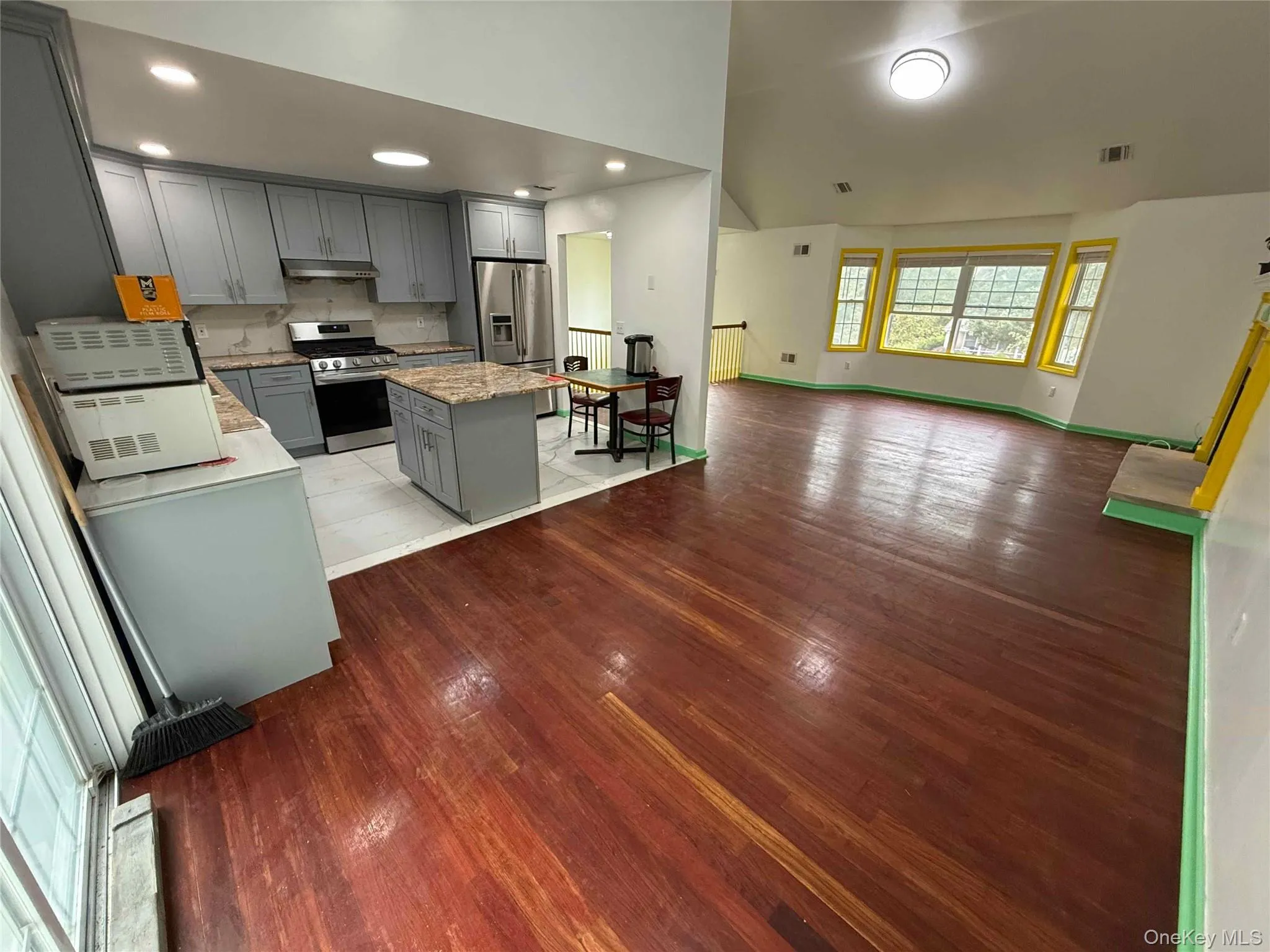 20 3rd Street, Middletown, NY, 5 Bedrooms Bedrooms, 10 Rooms Rooms,3 BathroomsBathrooms,Residential,For Rent,3rd,0,1046887 20 3rd Street, Middletown, NY, 5 Bedrooms Bedrooms, 10 Rooms Rooms,3 BathroomsBathrooms,Residential,For Rent,3rd,0,1046887