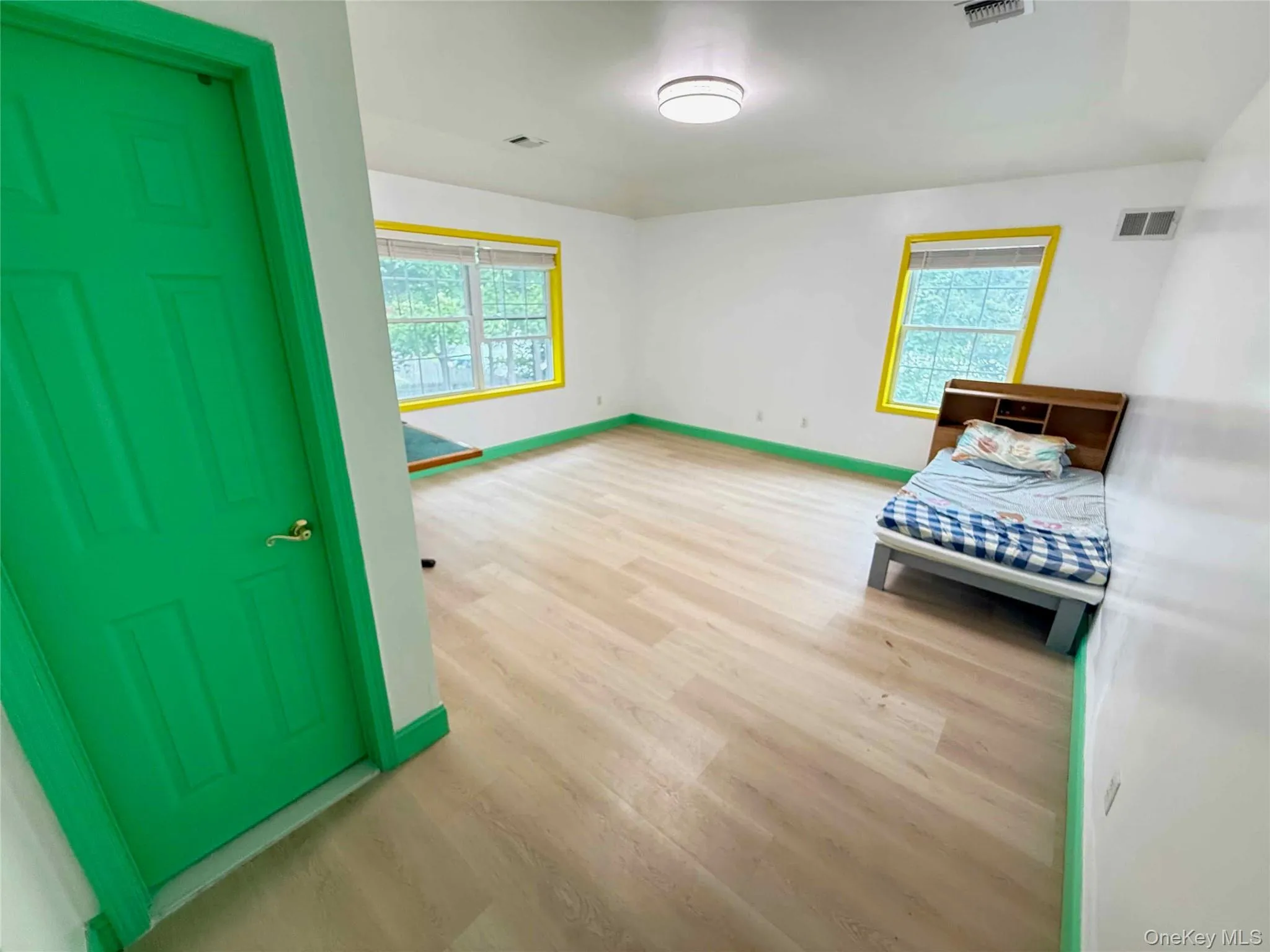 20 3rd Street, Middletown, NY, 5 Bedrooms Bedrooms, 10 Rooms Rooms,3 BathroomsBathrooms,Residential,For Rent,3rd,0,1046887 20 3rd Street, Middletown, NY, 5 Bedrooms Bedrooms, 10 Rooms Rooms,3 BathroomsBathrooms,Residential,For Rent,3rd,0,1046887