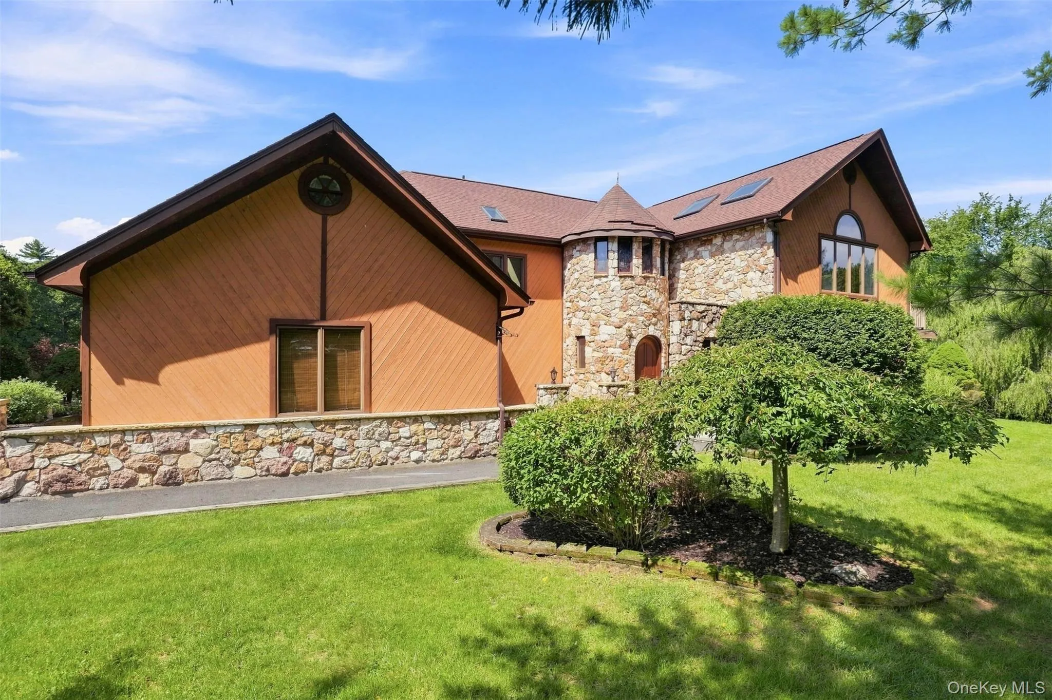 289 Pine Grove Road, Middletown, NY, 4 Bedrooms Bedrooms, 12 Rooms Rooms,3 BathroomsBathrooms,Residential,For Rent,Pine Grove,0,1046894 289 Pine Grove Road, Middletown, NY, 4 Bedrooms Bedrooms, 12 Rooms Rooms,3 BathroomsBathrooms,Residential,For Rent,Pine Grove,0,1046894