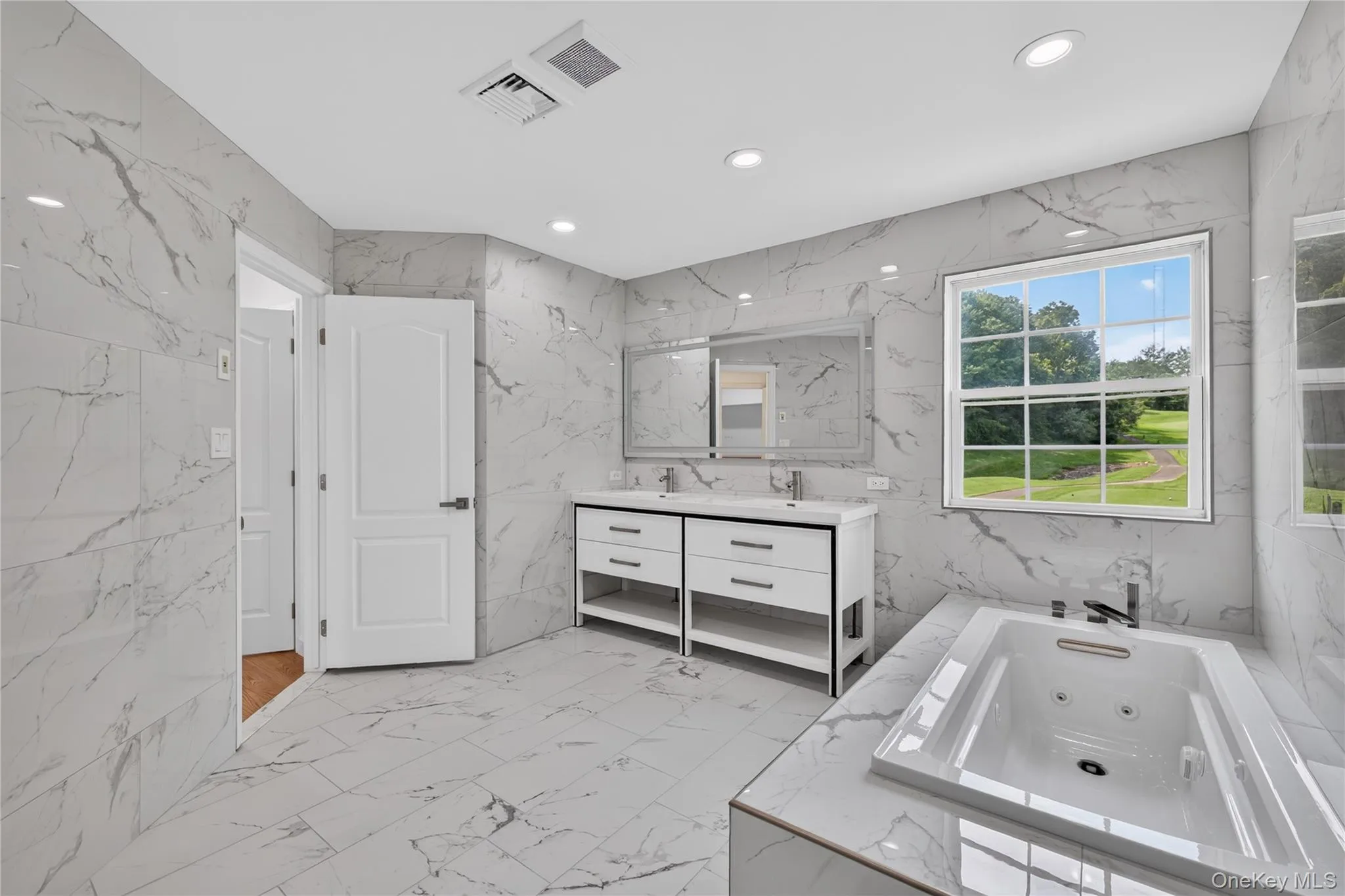 26 Hamlet Drive, Islip, NY, 5 Bedrooms Bedrooms, 18 Rooms Rooms,3 BathroomsBathrooms,Residential,For Rent,Hamlet,0,1046896 26 Hamlet Drive, Islip, NY, 5 Bedrooms Bedrooms, 18 Rooms Rooms,3 BathroomsBathrooms,Residential,For Rent,Hamlet,0,1046896