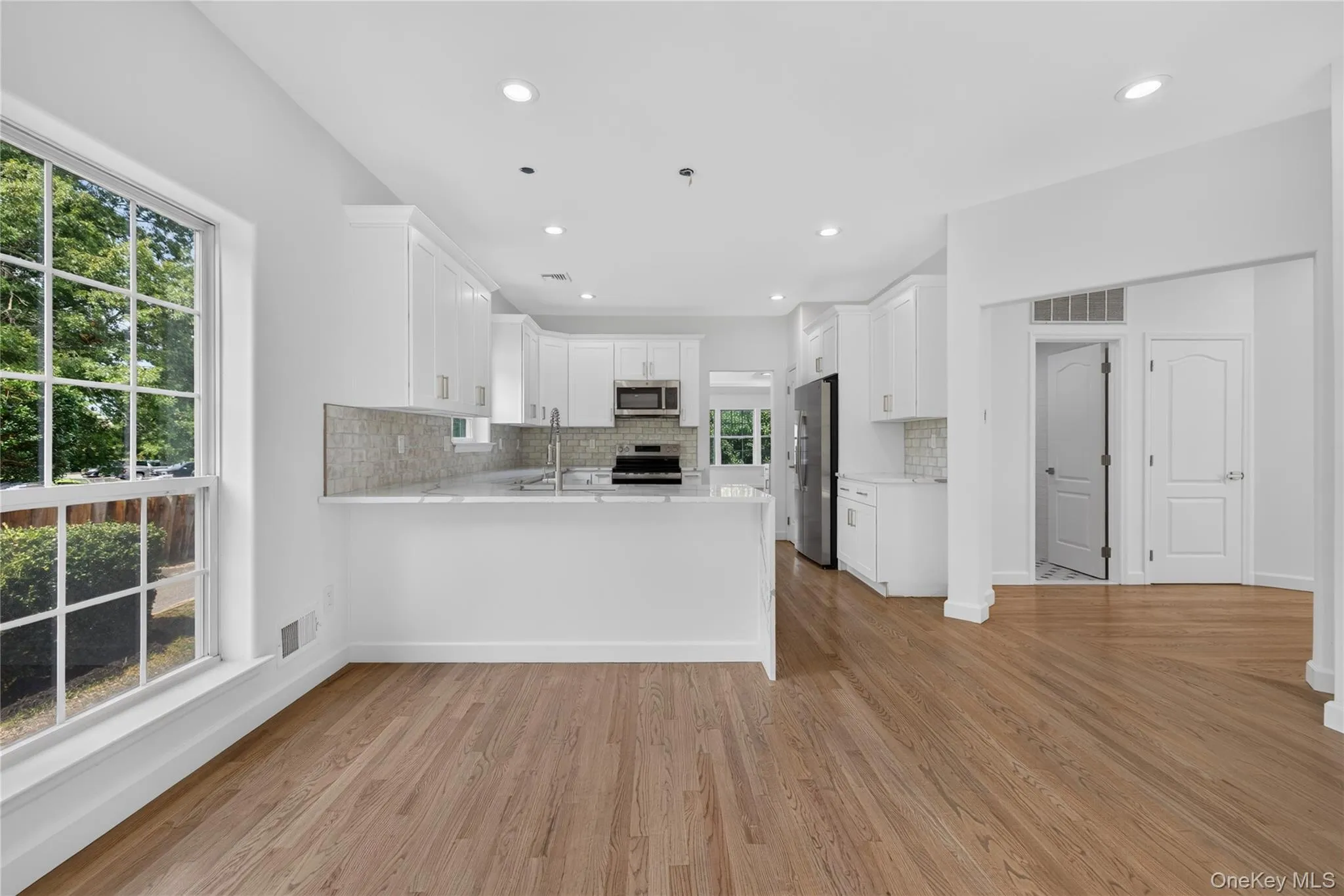 26 Hamlet Drive, Islip, NY, 5 Bedrooms Bedrooms, 18 Rooms Rooms,3 BathroomsBathrooms,Residential,For Rent,Hamlet,0,1046896 26 Hamlet Drive, Islip, NY, 5 Bedrooms Bedrooms, 18 Rooms Rooms,3 BathroomsBathrooms,Residential,For Rent,Hamlet,0,1046896