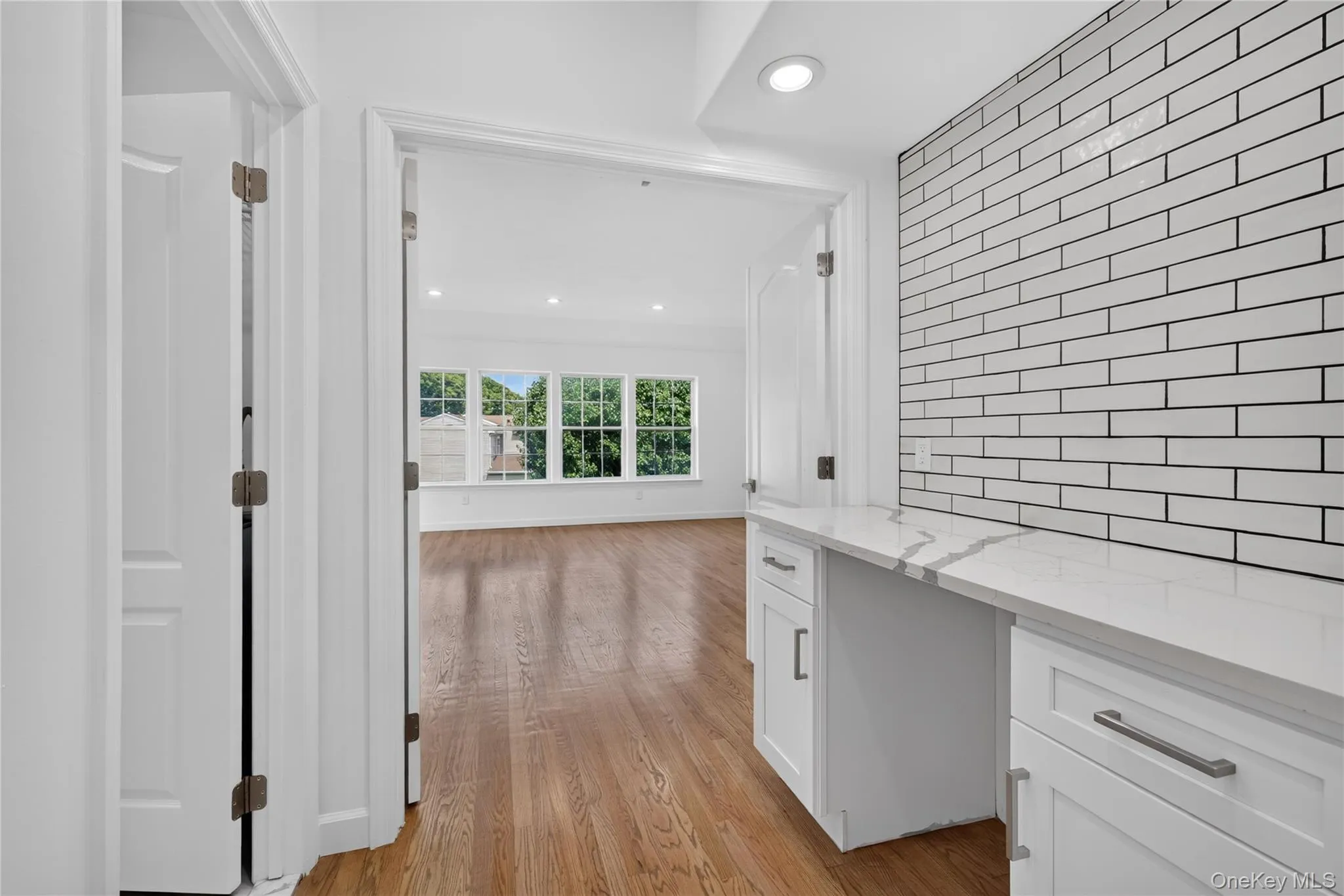 26 Hamlet Drive, Islip, NY, 5 Bedrooms Bedrooms, 18 Rooms Rooms,3 BathroomsBathrooms,Residential,For Rent,Hamlet,0,1046896 26 Hamlet Drive, Islip, NY, 5 Bedrooms Bedrooms, 18 Rooms Rooms,3 BathroomsBathrooms,Residential,For Rent,Hamlet,0,1046896