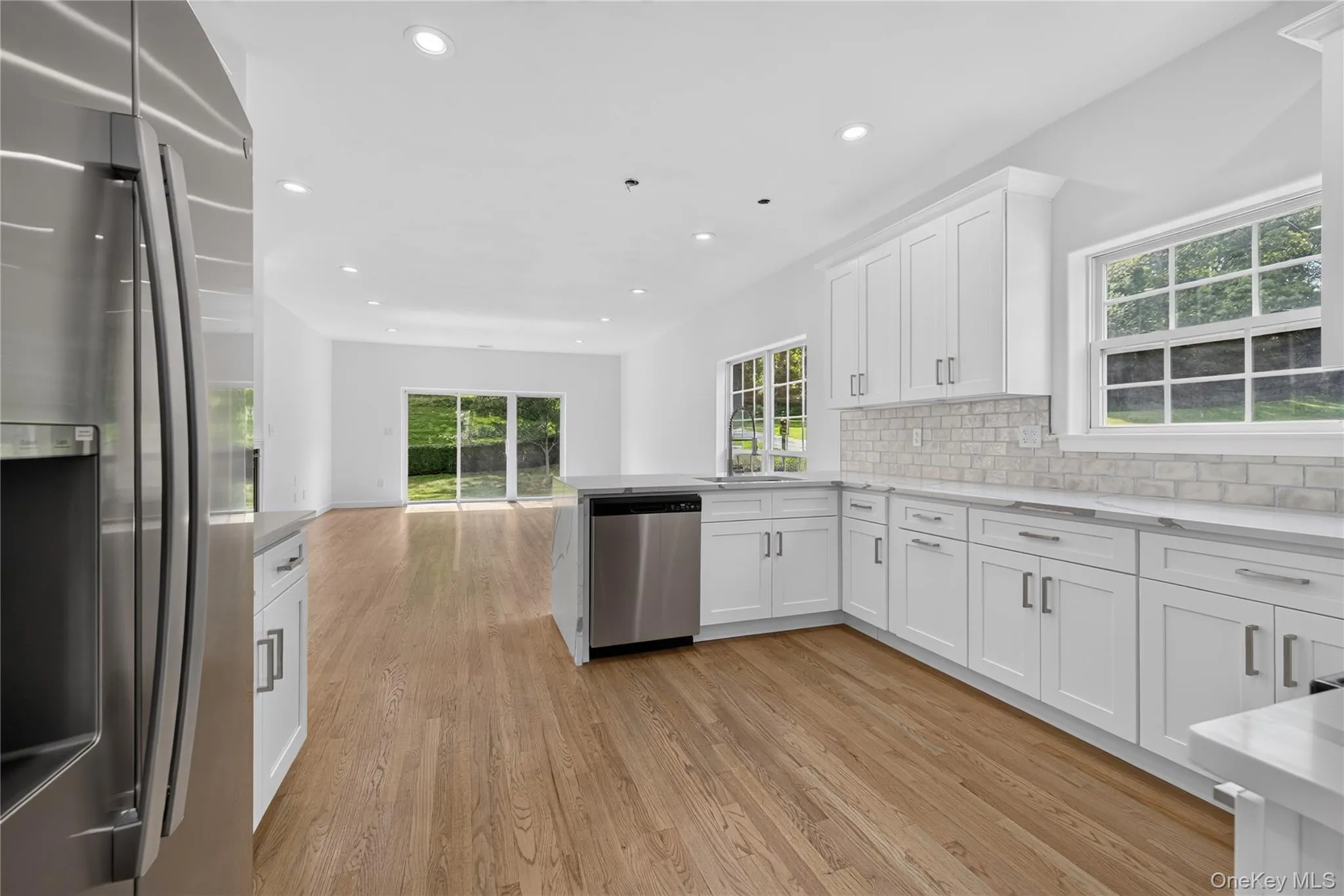 26 Hamlet Drive, Islip, NY, 5 Bedrooms Bedrooms, 18 Rooms Rooms,3 BathroomsBathrooms,Residential,For Rent,Hamlet,0,1046896 26 Hamlet Drive, Islip, NY, 5 Bedrooms Bedrooms, 18 Rooms Rooms,3 BathroomsBathrooms,Residential,For Rent,Hamlet,0,1046896